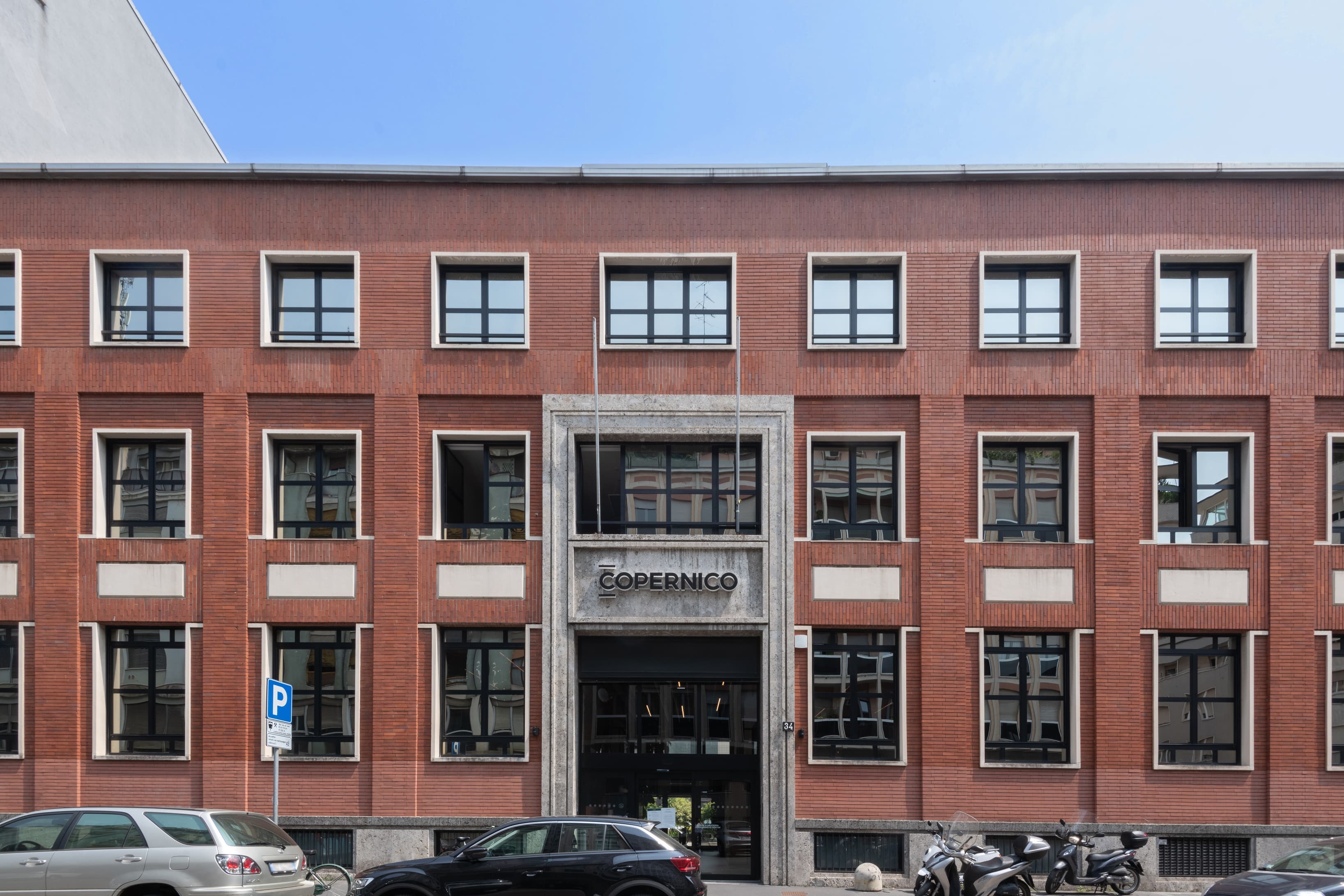 Milan, Zuretti Copernico image 1