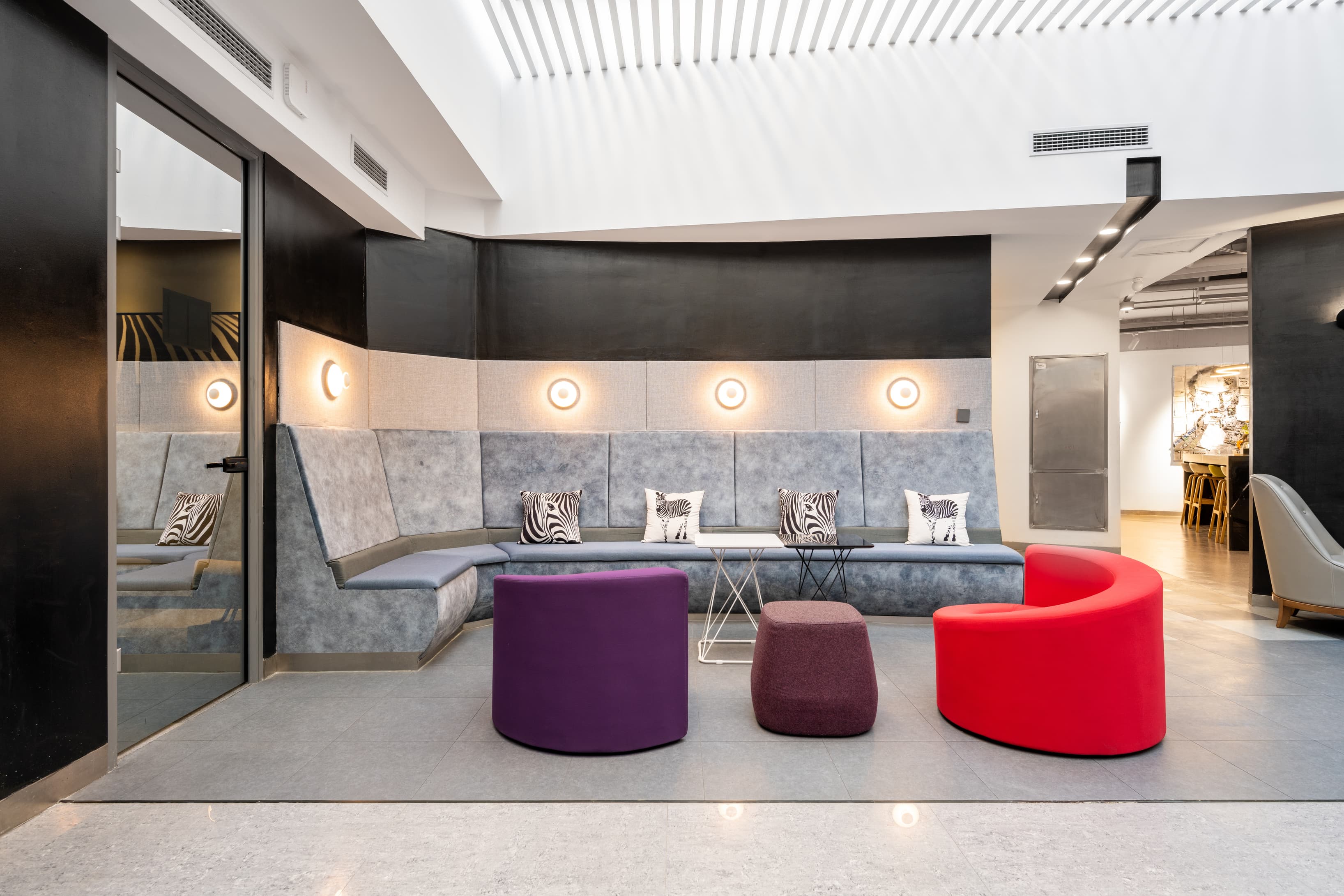 Zebra-Fortune Plaza 29F Tower E image 4 Zebra-Fortune Plaza 29F Tower E image 4