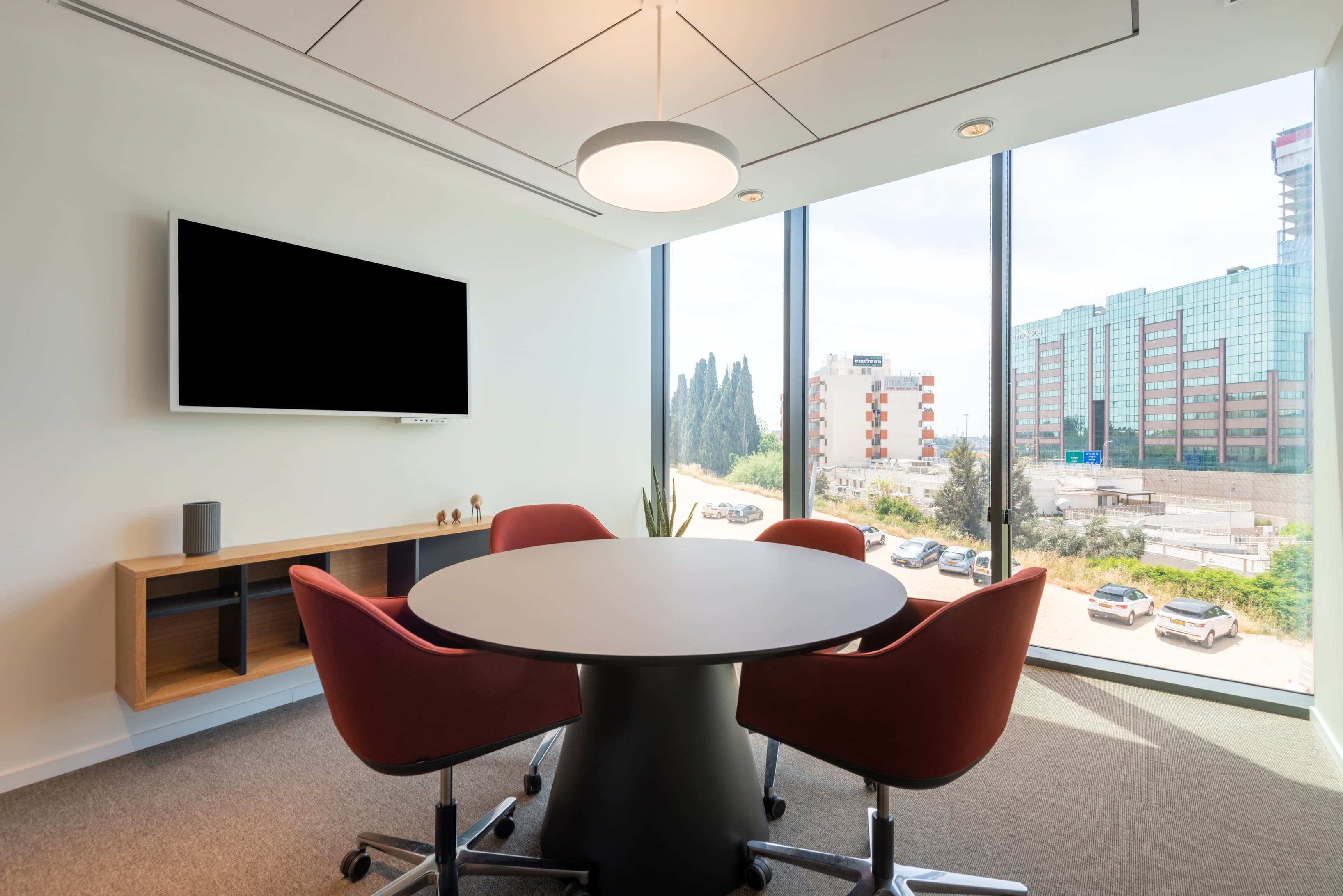 Kfar Saba, Spaces Menivim image 7