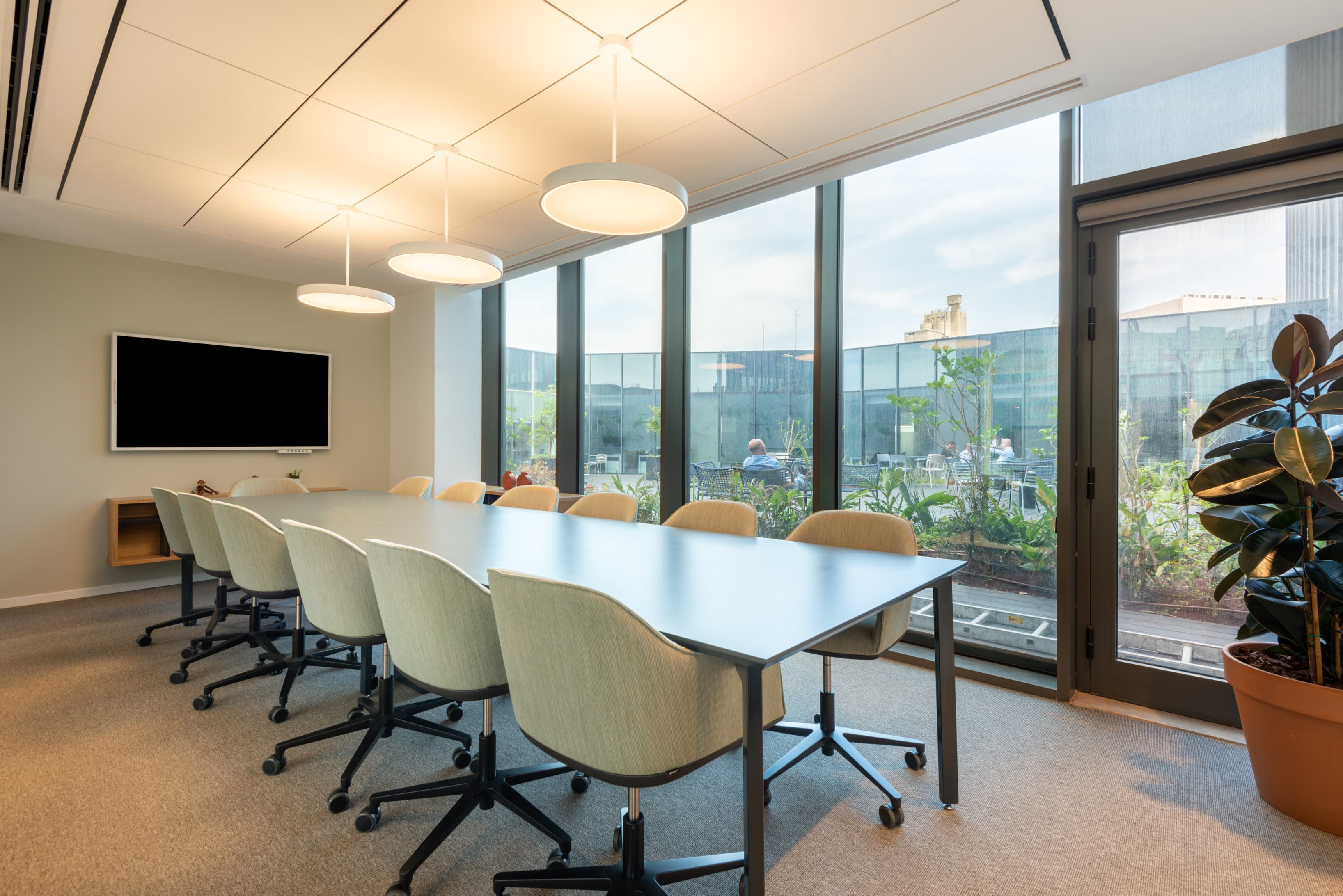 Kfar Saba, Spaces Menivim image 9