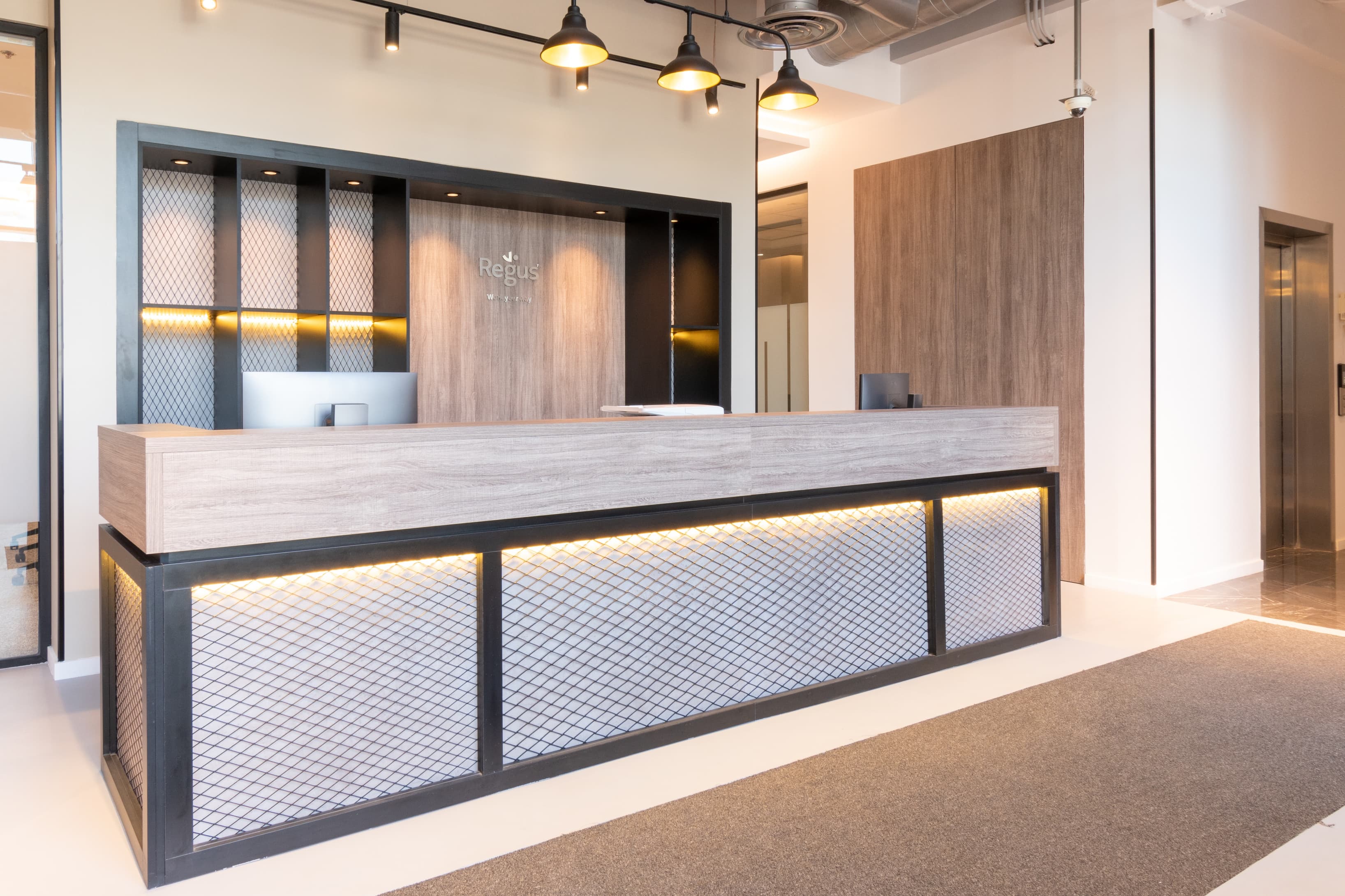 Dammam, Business Quarter image 9