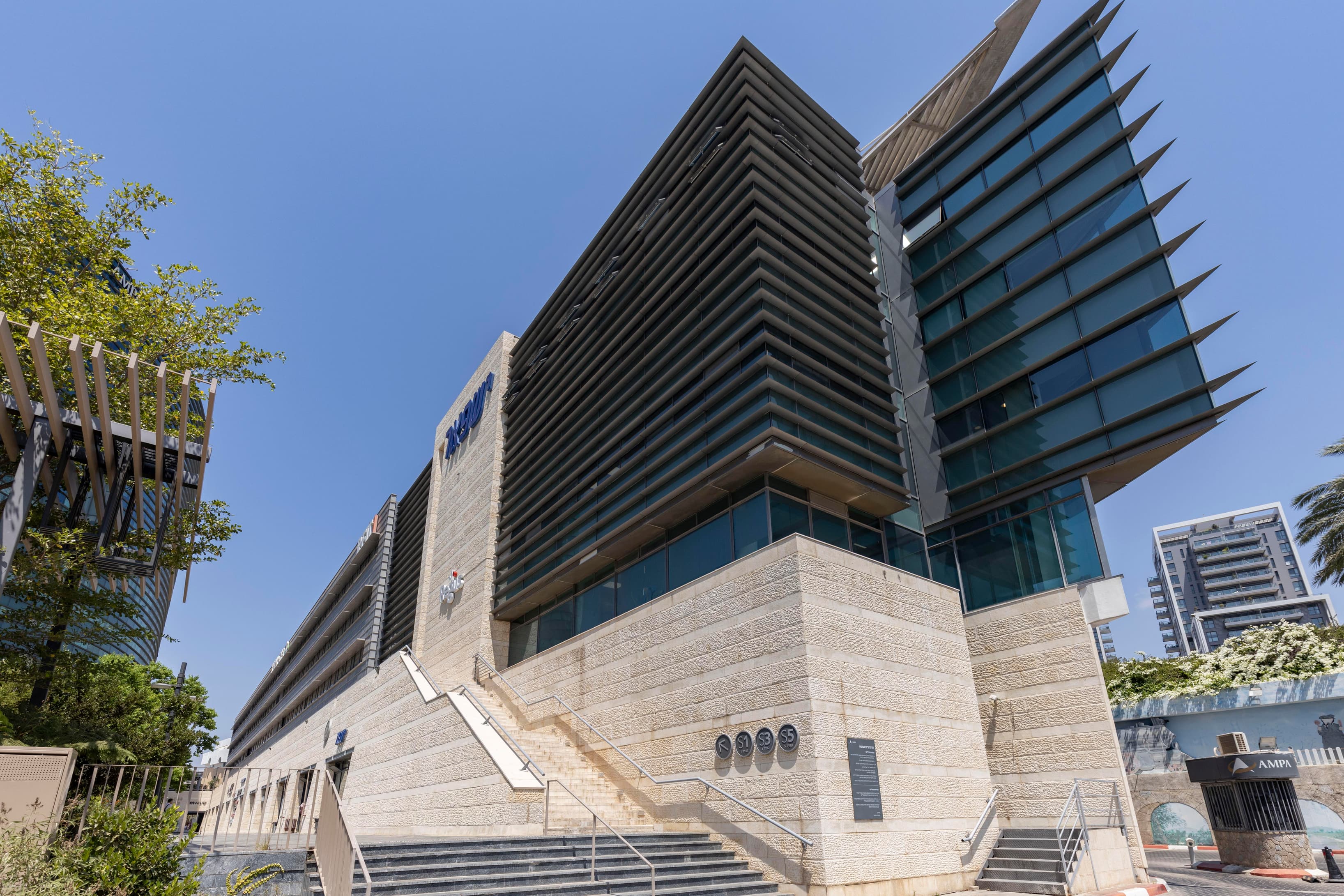 Herzeliya, Reit 1 House image 1