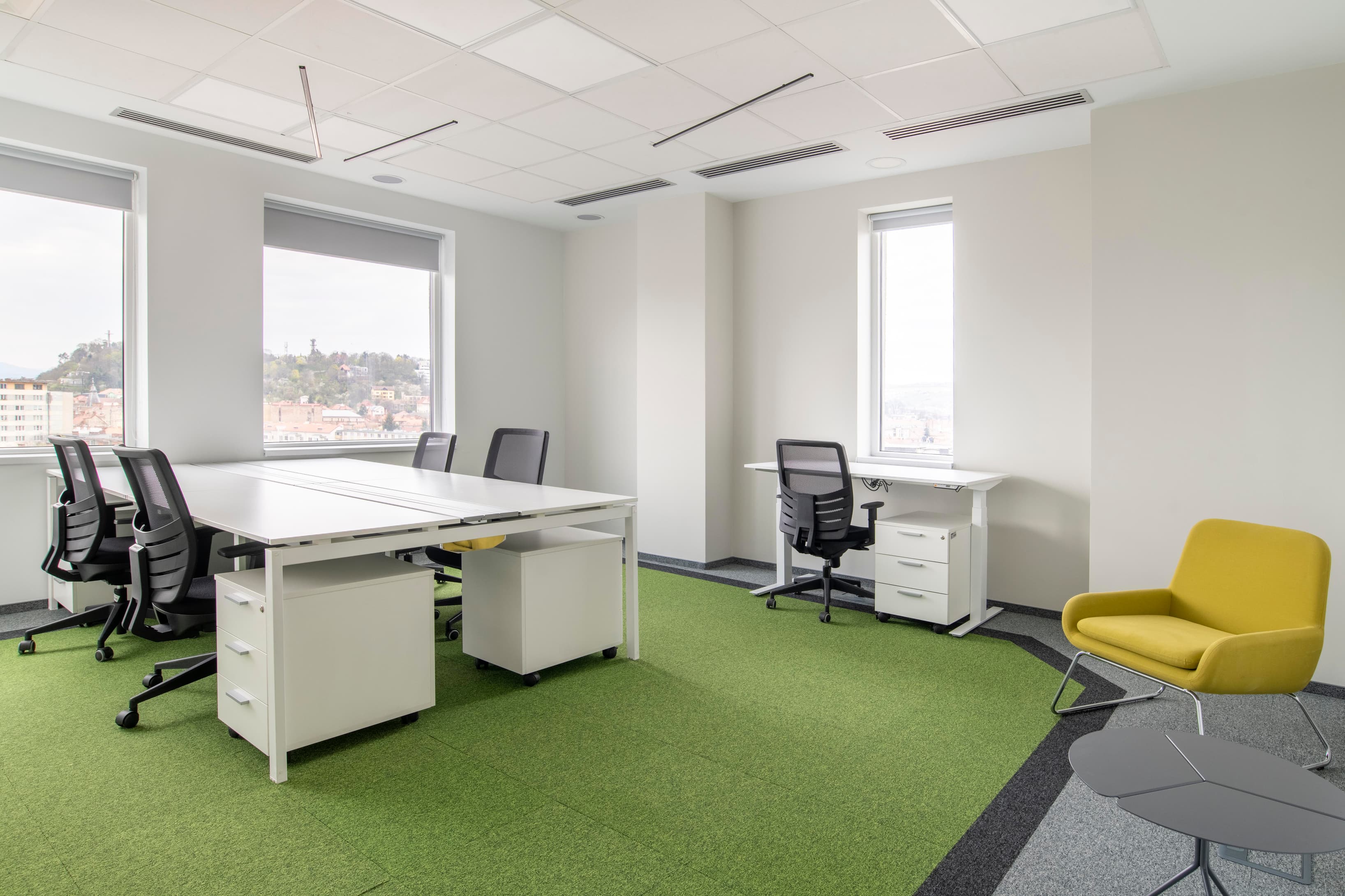 Cluj-Napoca, Central Business Plaza image 4