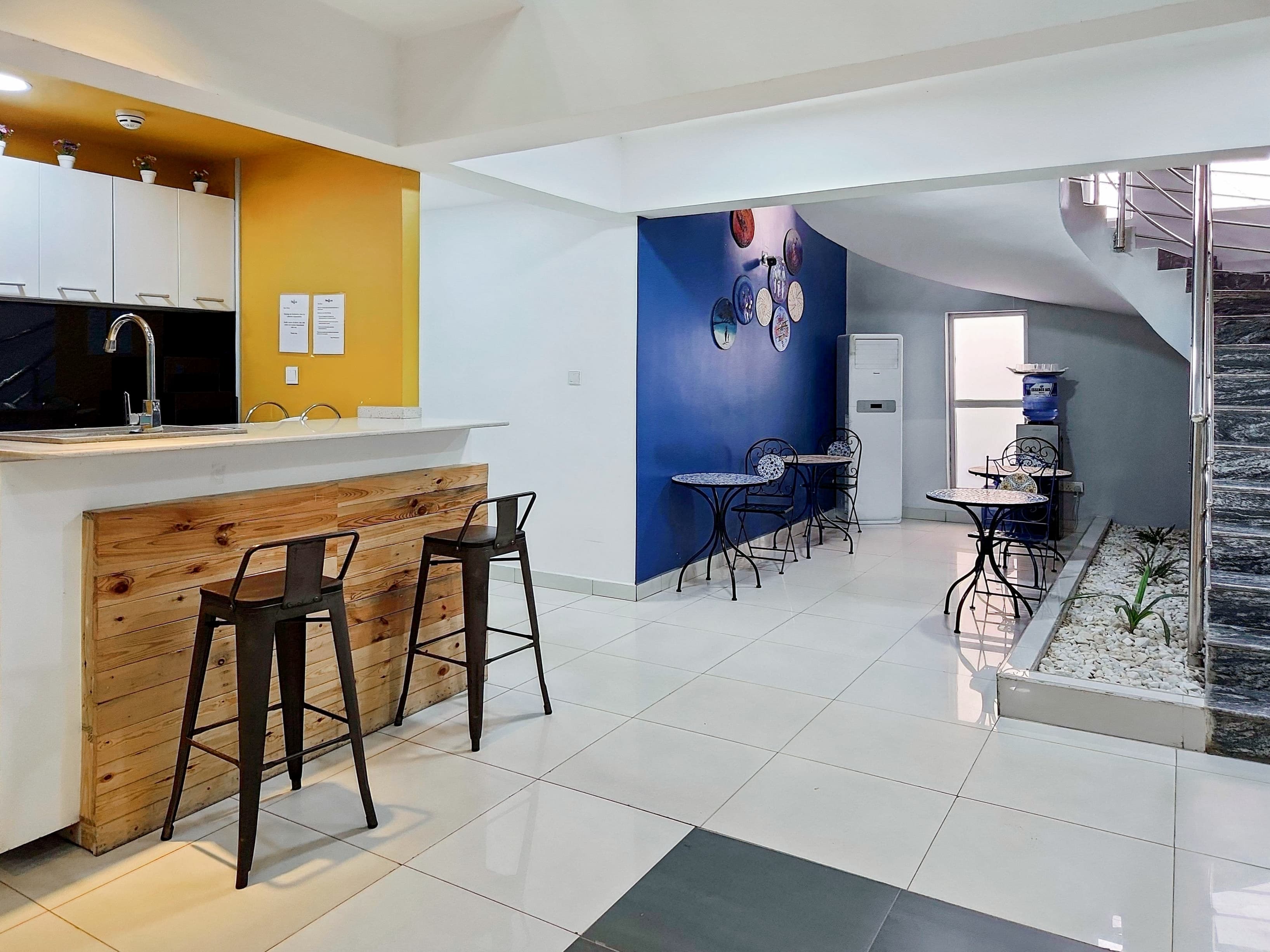 Lagos, The Zone image 10