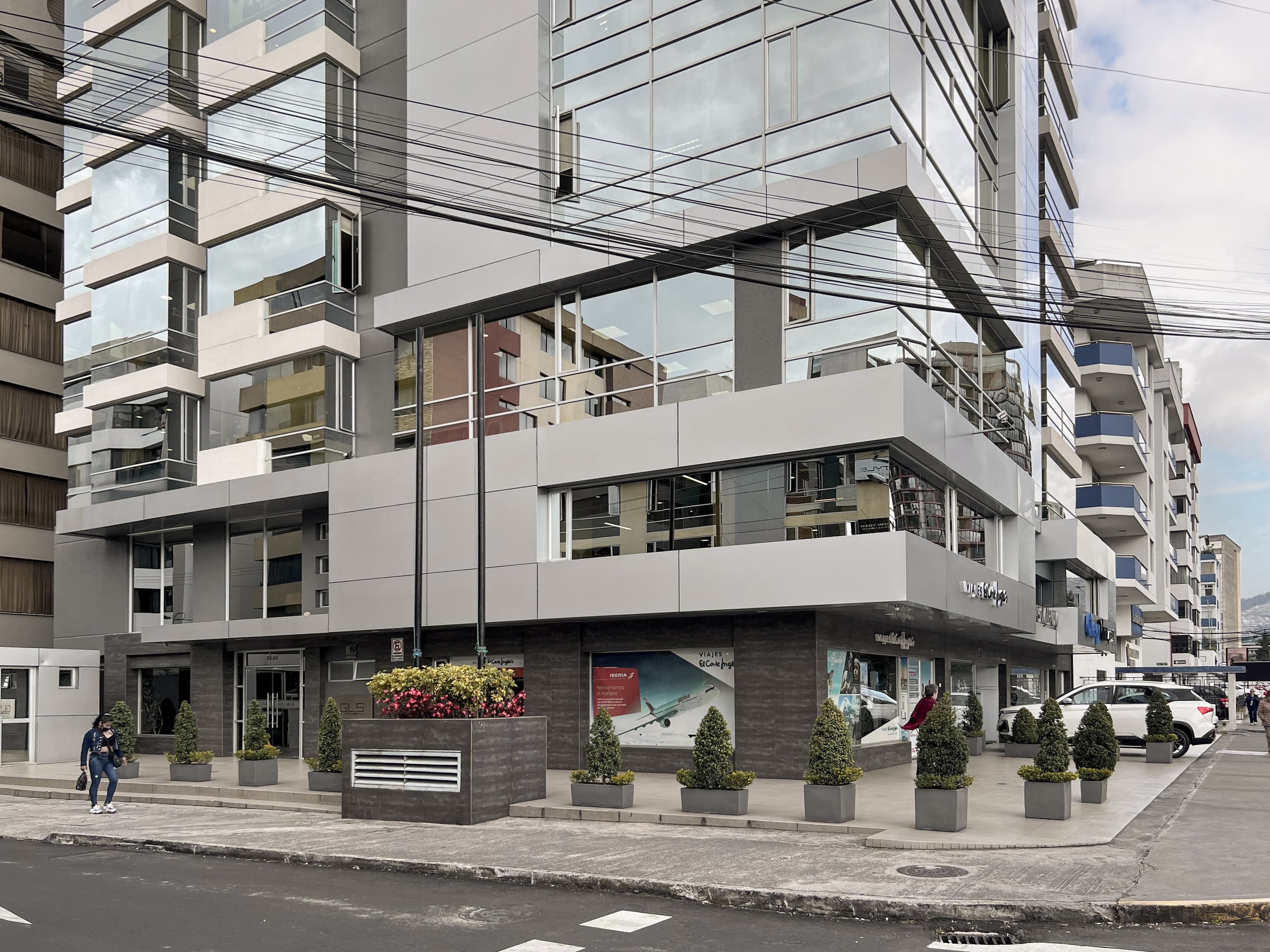 ECUADOR, Quito, Edificio Carolina Millenium image 5 ECUADOR, Quito, Edificio Carolina Millenium image 5