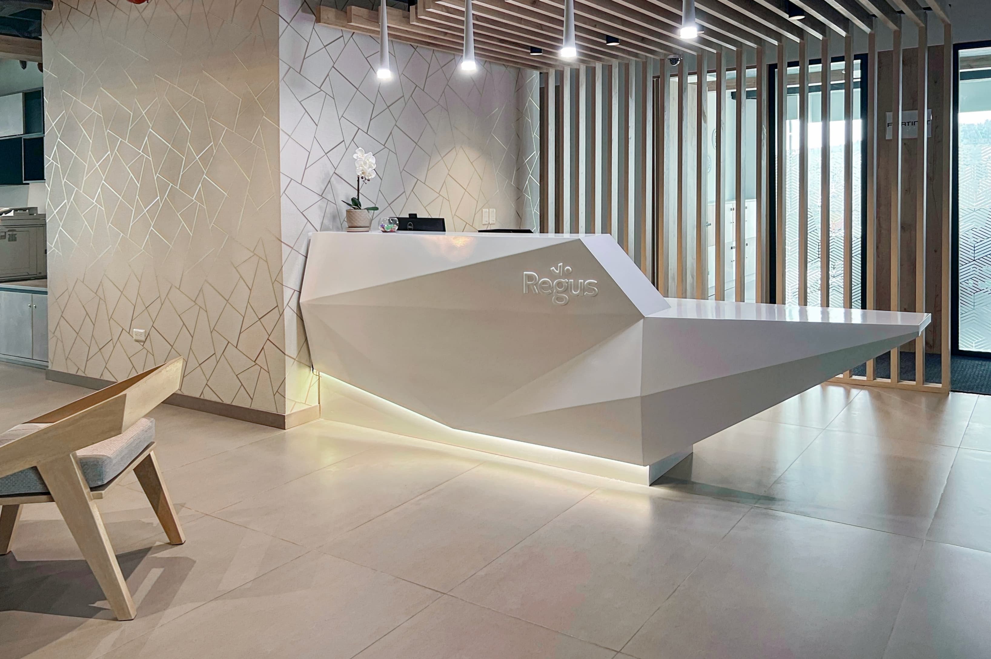 ECUADOR, Quito, Edificio Carolina Millenium image 12 ECUADOR, Quito, Edificio Carolina Millenium image 12