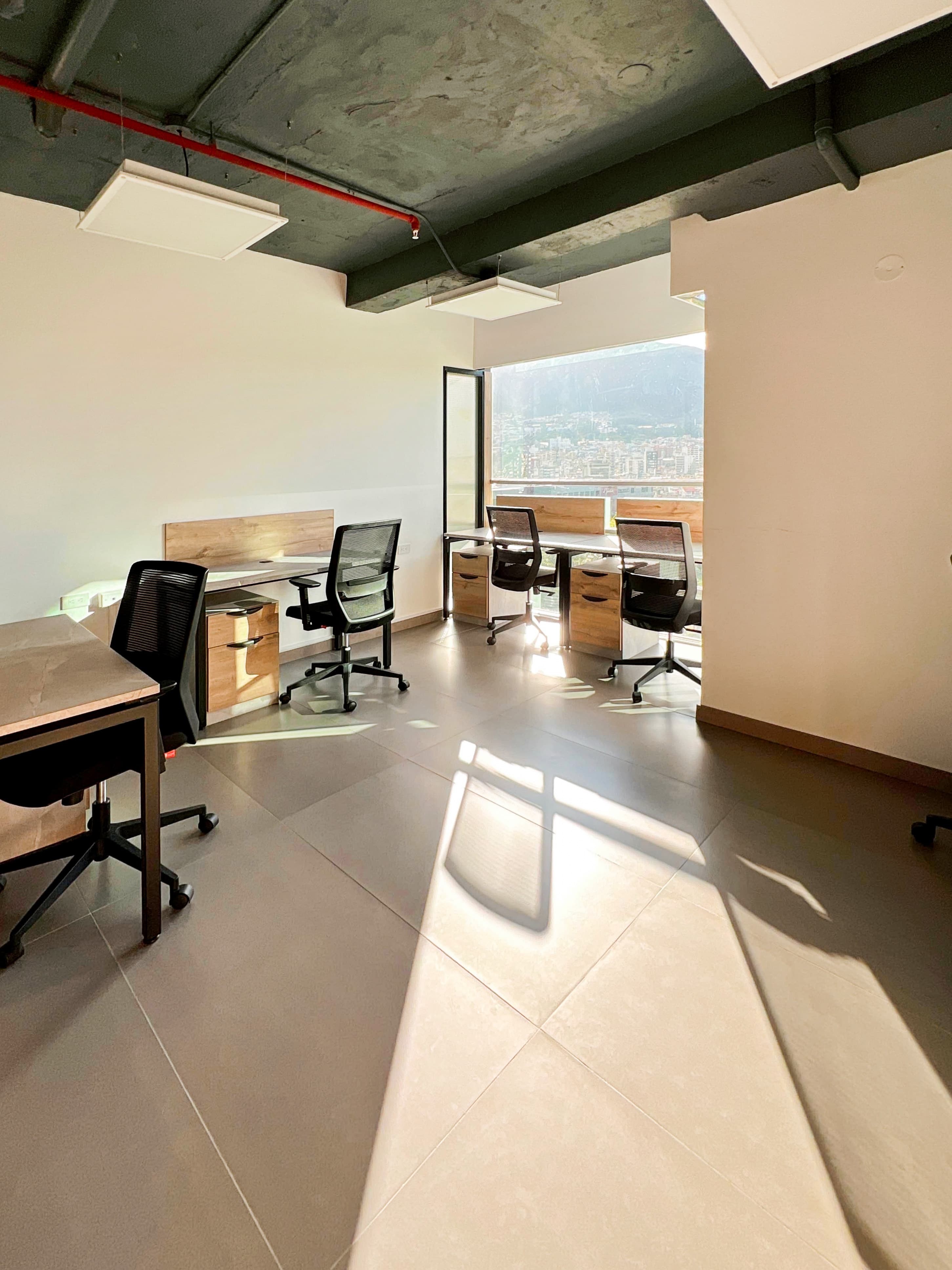 ECUADOR, Quito, Edificio Carolina Millenium image 14 ECUADOR, Quito, Edificio Carolina Millenium image 14