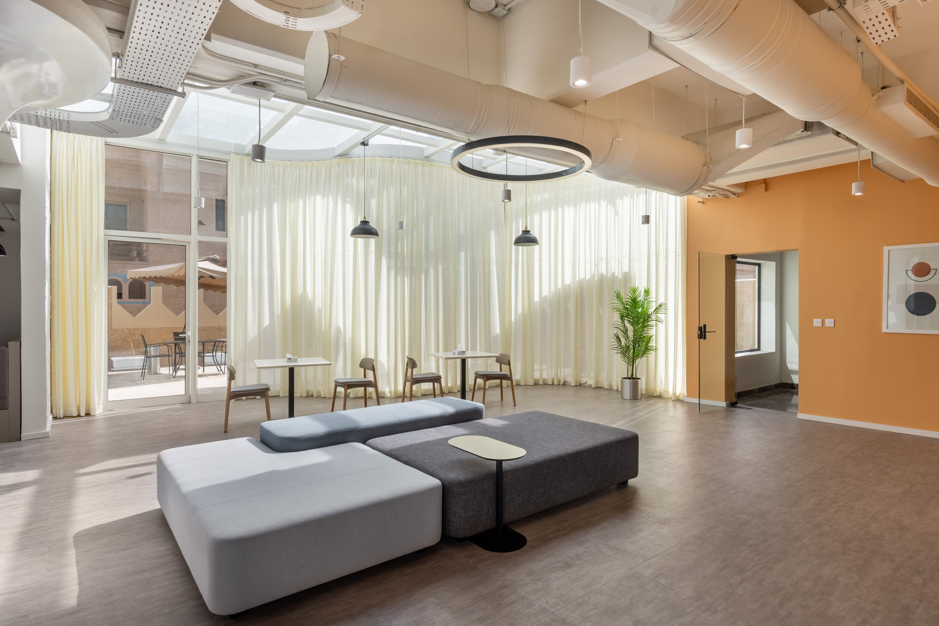 Riyadh, Fazarri Sq image 3