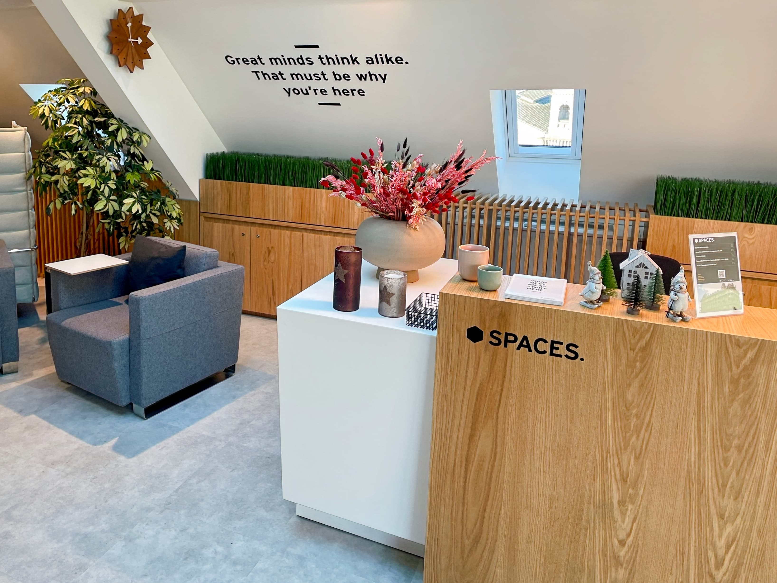 ZURICH, Spaces Bahnhofplatz image 7 ZURICH, Spaces Bahnhofplatz image 7