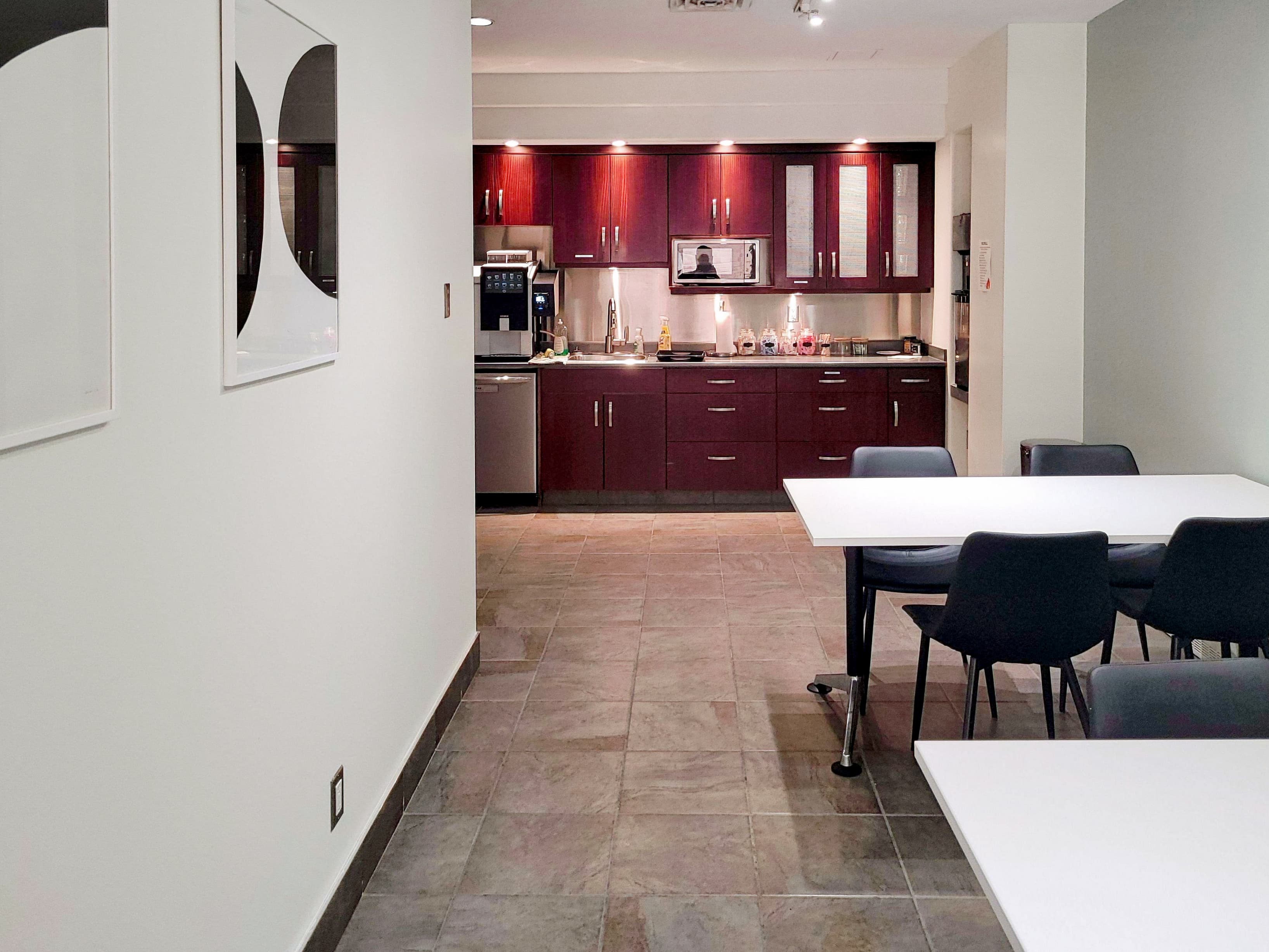 SK, Saskatoon - Scotiabank Building image 3