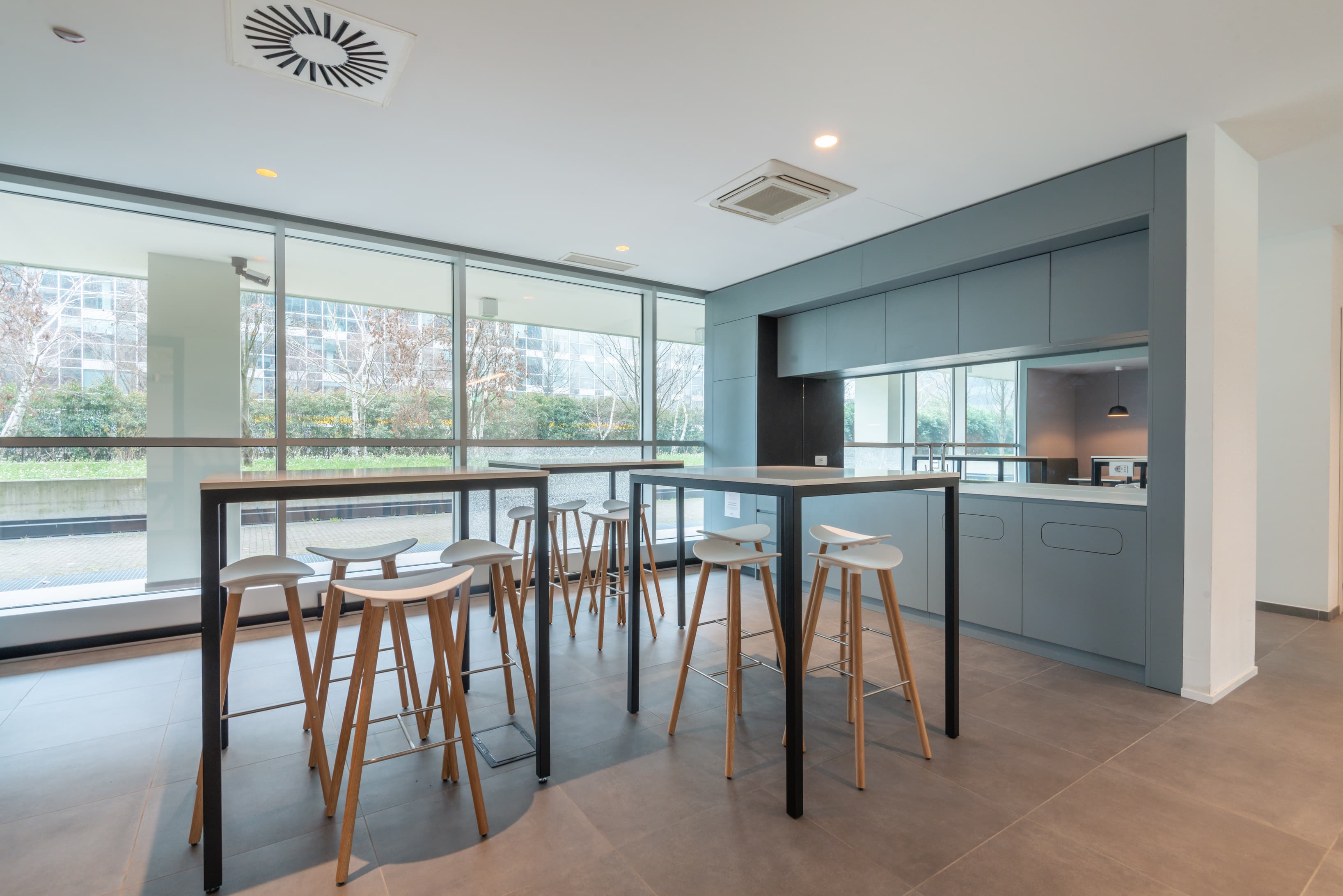 San Donato, Ten Building image 7