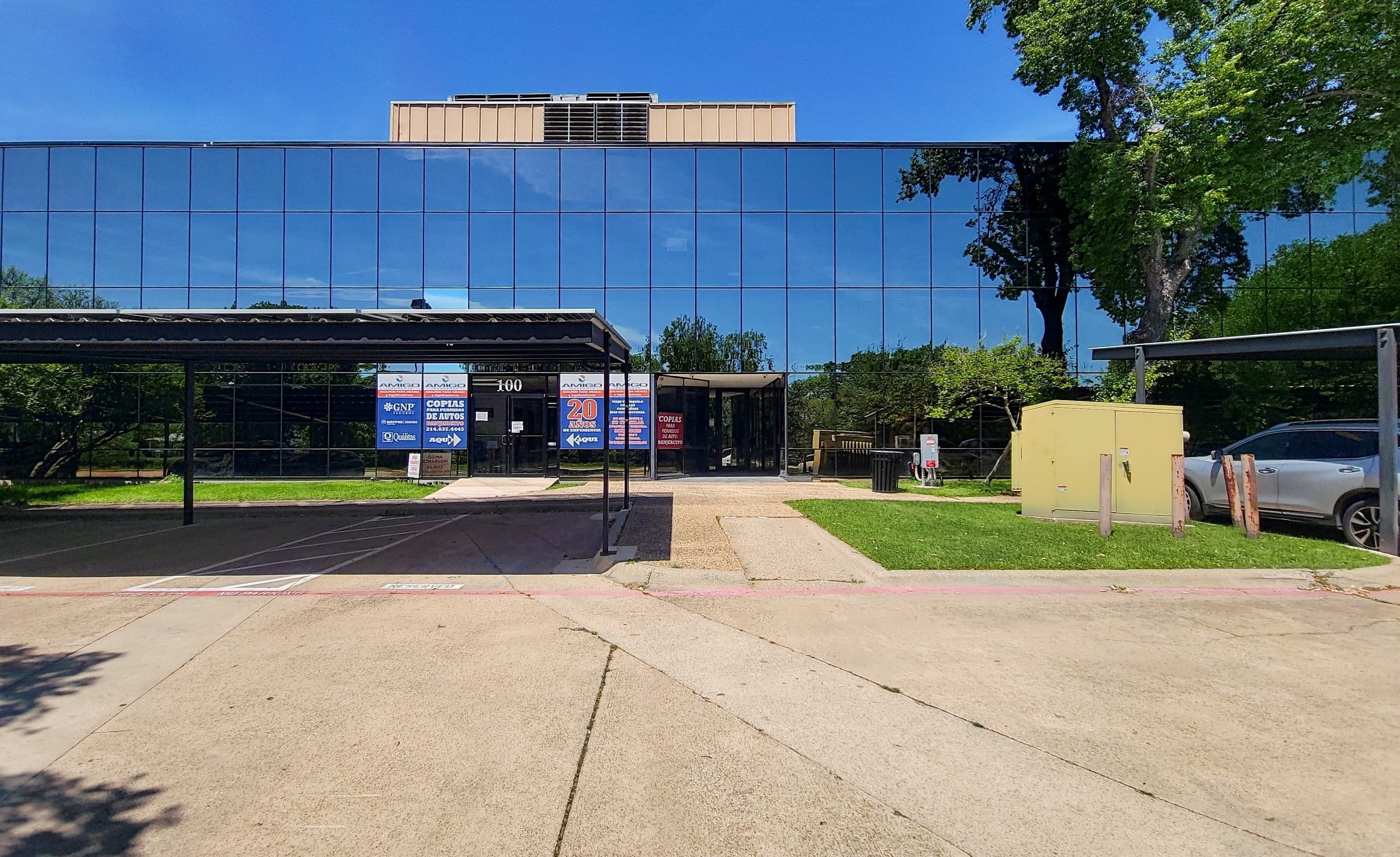 TX, Dallas - The Plaza at River Bend image 4