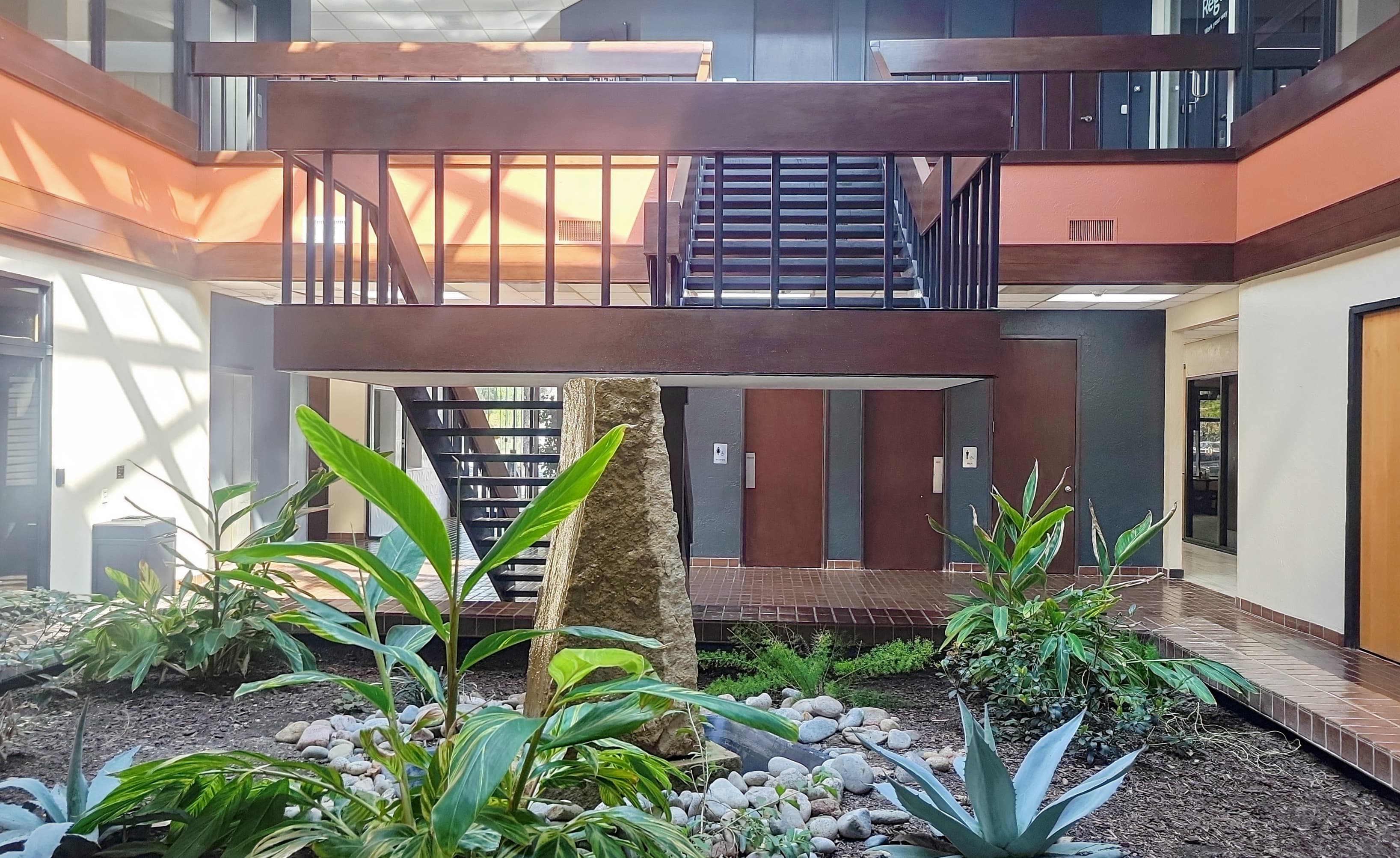 TX, Dallas - The Plaza at River Bend image 7