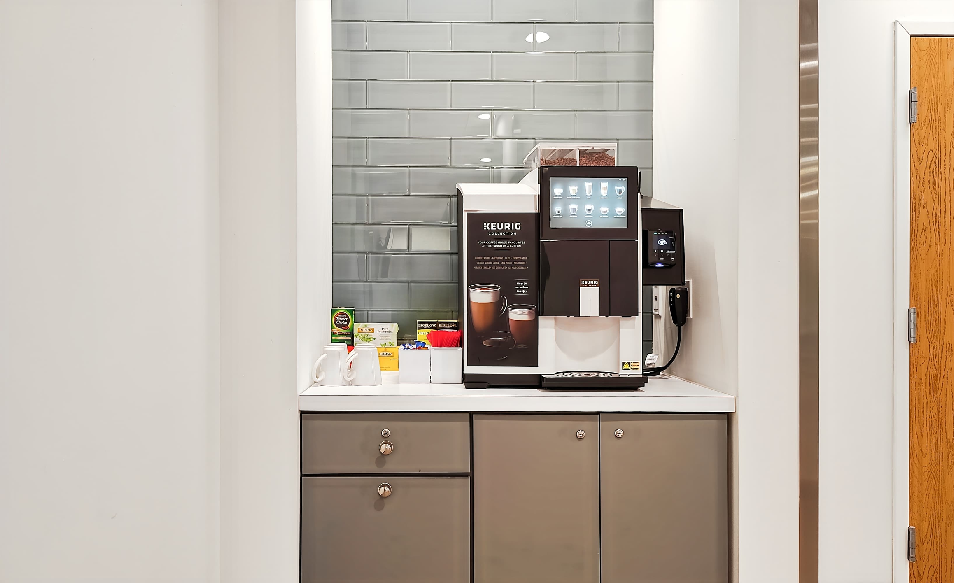 IL, Champaign – N. Randolph St image 6 IL, Champaign – N. Randolph St image 6