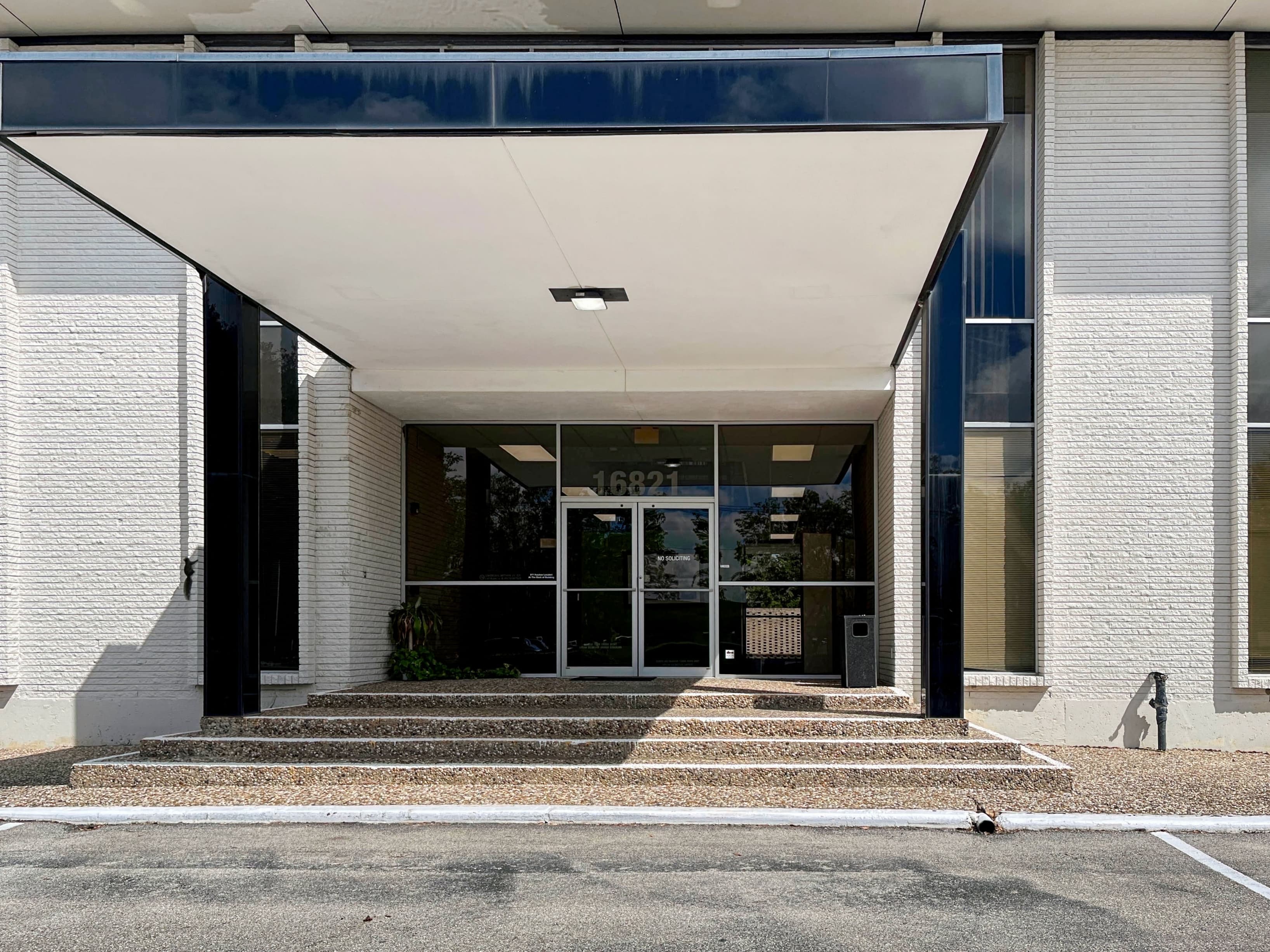 TX, Houston - Buccaneer Ln. image 10