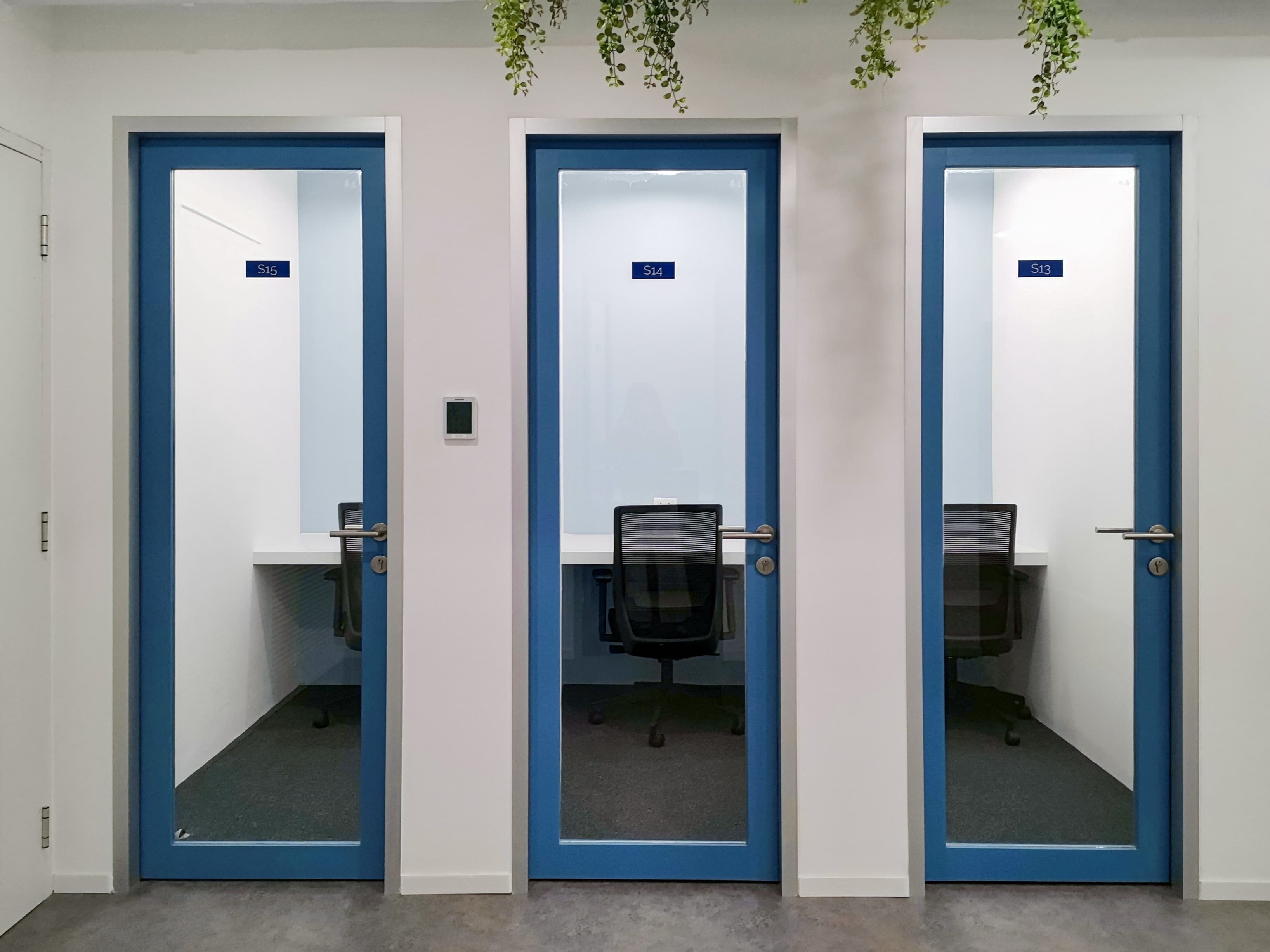 Bangkok, Teo Hong Silom Building image 7 Bangkok, Teo Hong Silom Building image 7