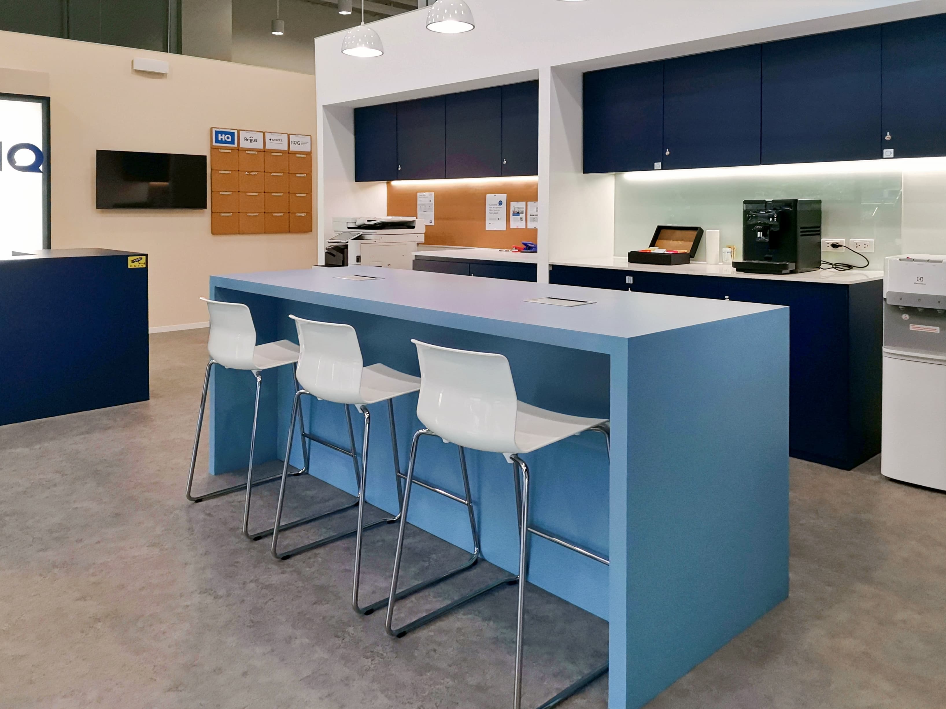 Bangkok, Teo Hong Silom Building image 13 Bangkok, Teo Hong Silom Building image 13