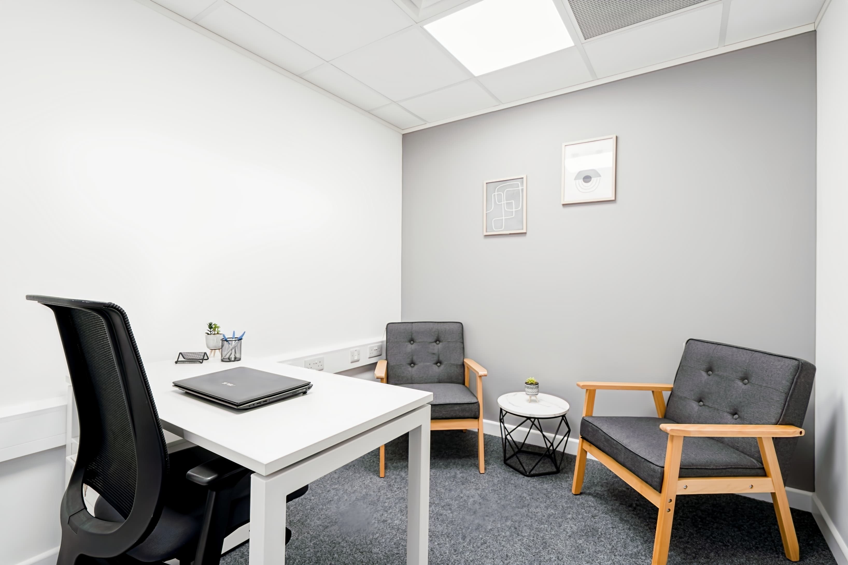 Tunbridge Wells, Pluto House image 5