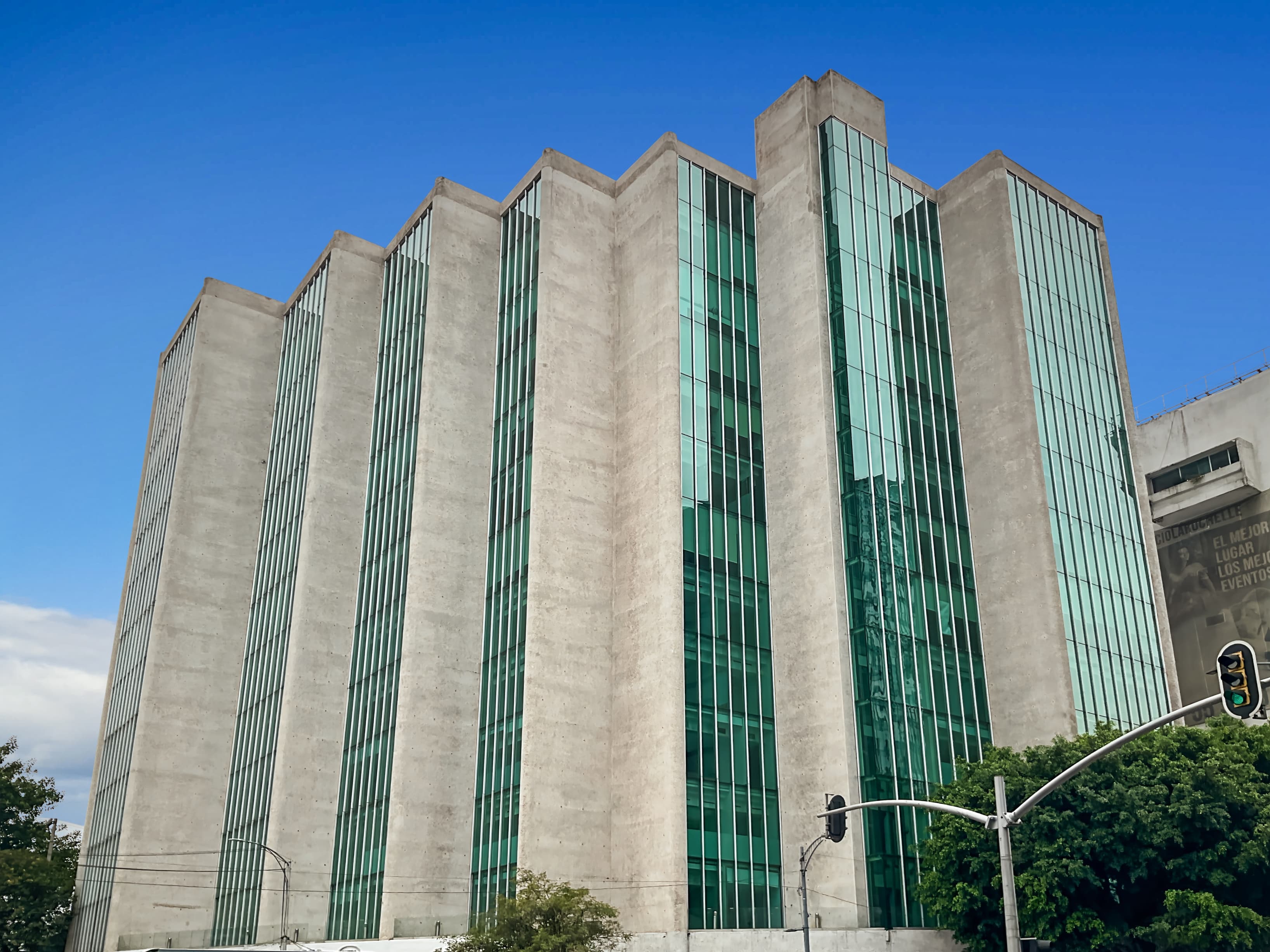 Mexico City - Revolucion 1877 image 1