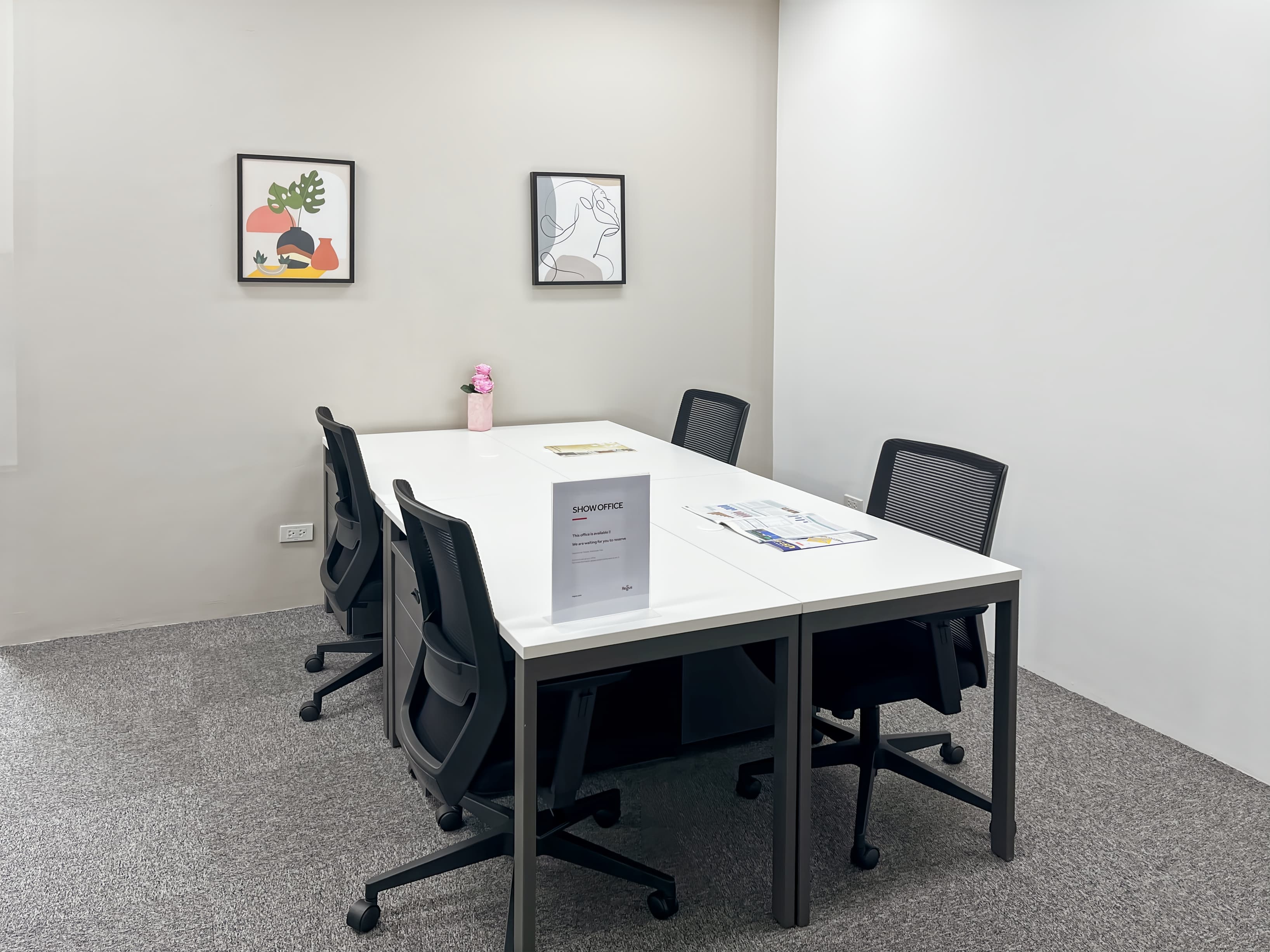 Bangkok, WHA Tower image 3