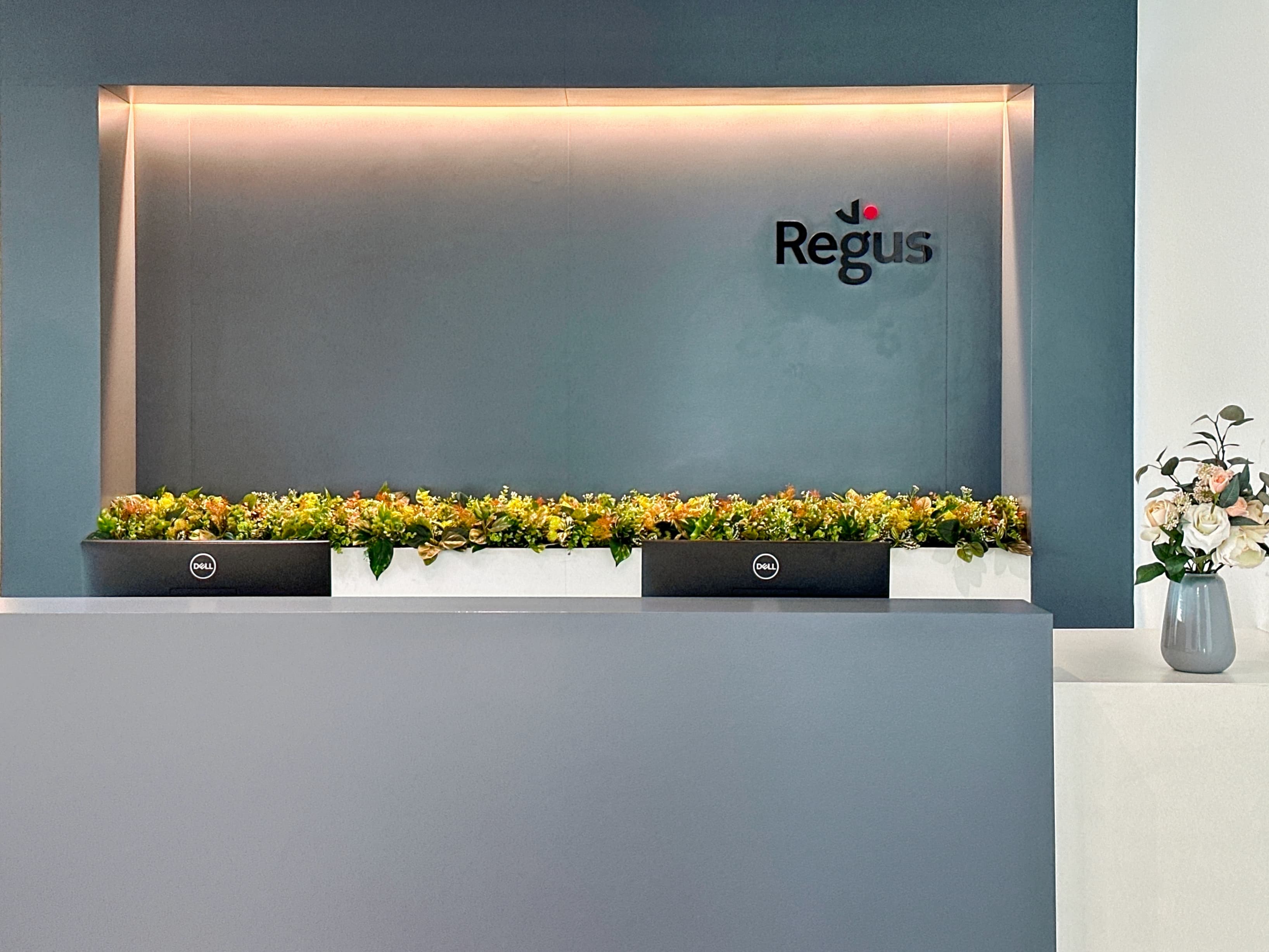 Bangkok, WHA Tower image 8