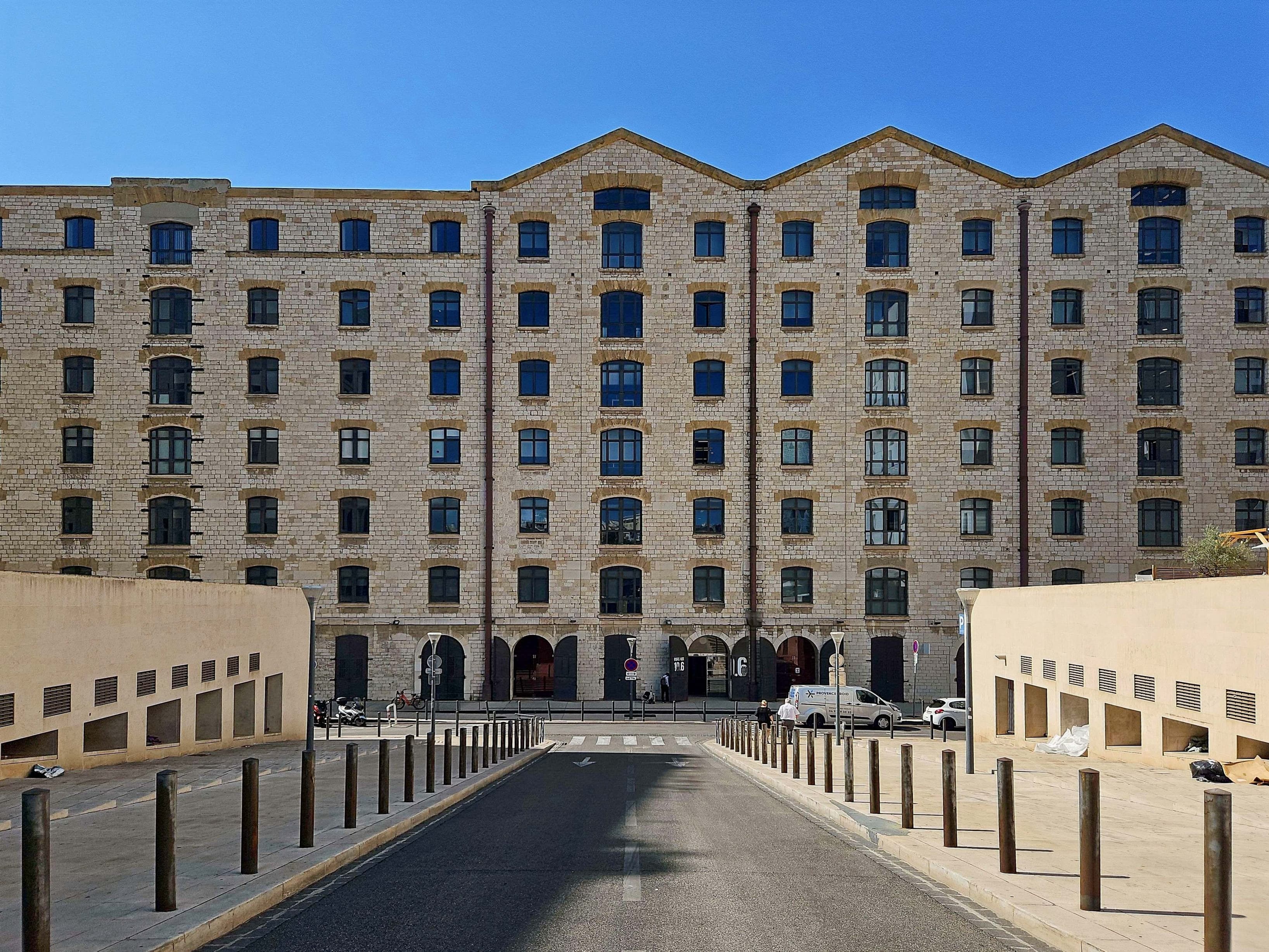 MARSEILLE, Les Docks image 8 MARSEILLE, Les Docks image 8