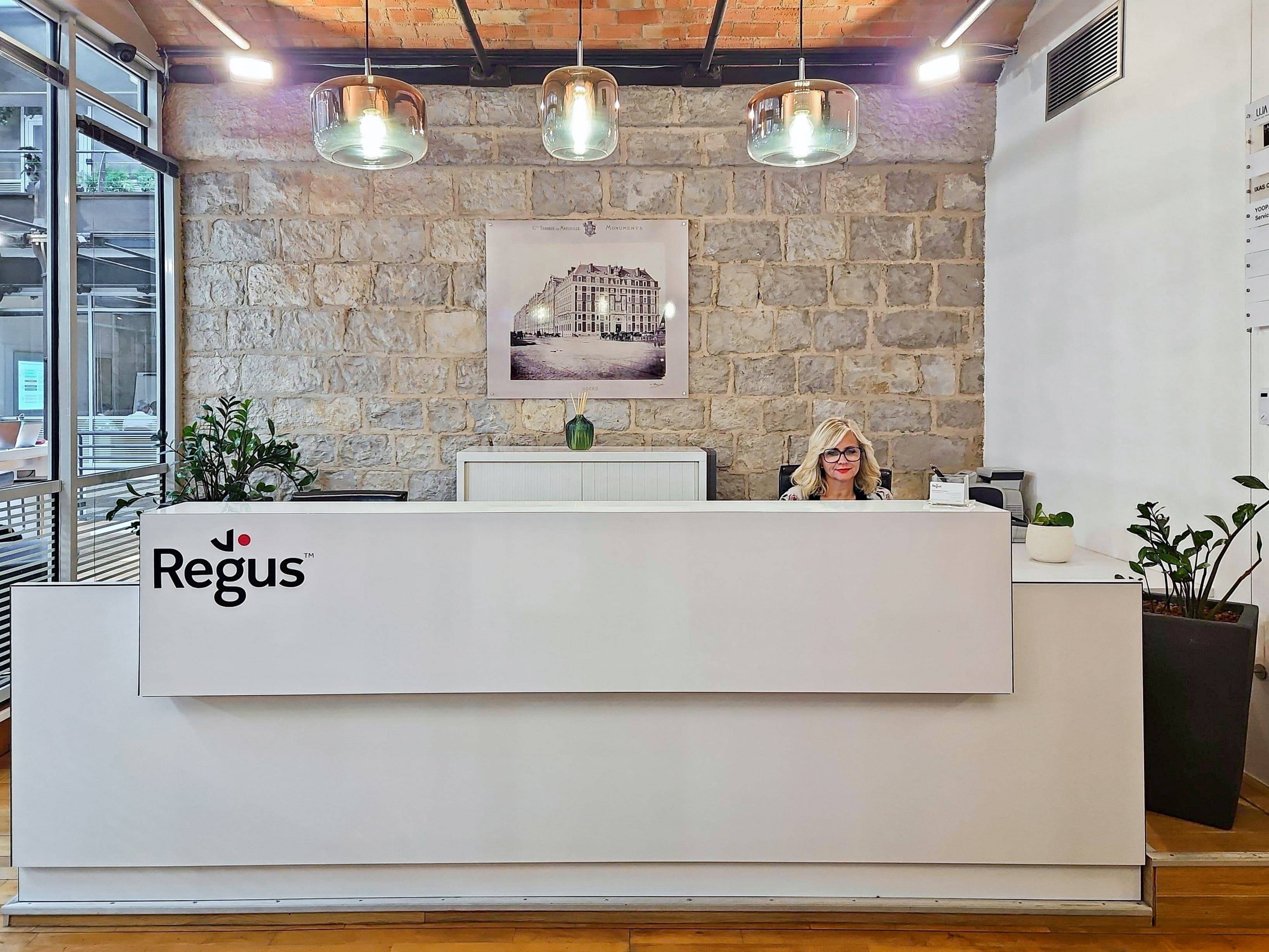 MARSEILLE, Les Docks image 1 MARSEILLE, Les Docks image 1