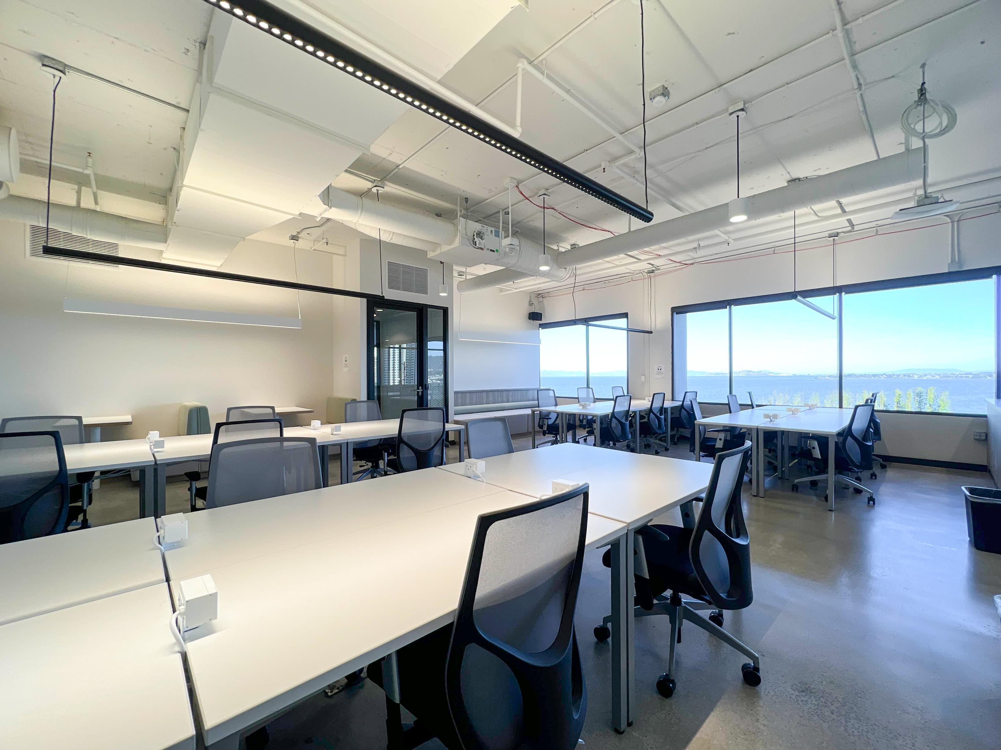 CA, Emeryville - 1900 Powell Street image 2 CA, Emeryville - 1900 Powell Street image 2