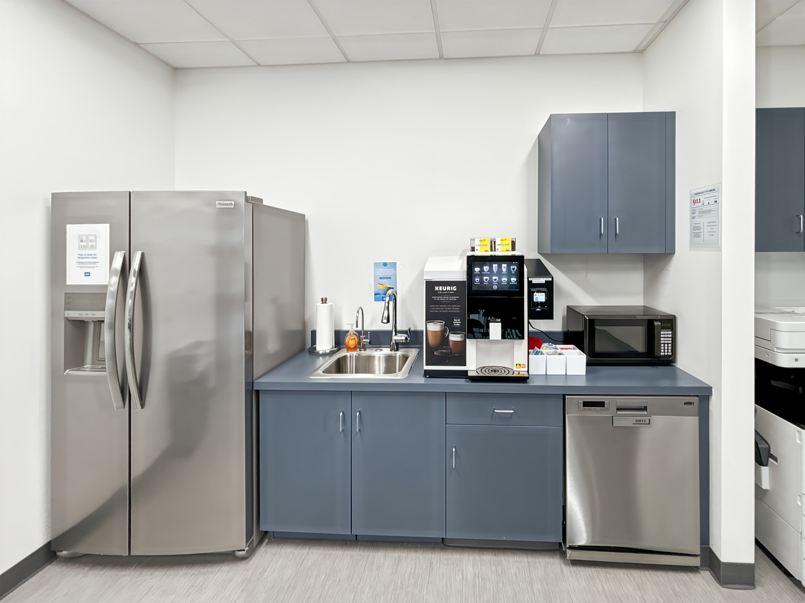 CA, Bakersfield - Truxtun Ave. image 4 CA, Bakersfield - Truxtun Ave. image 4