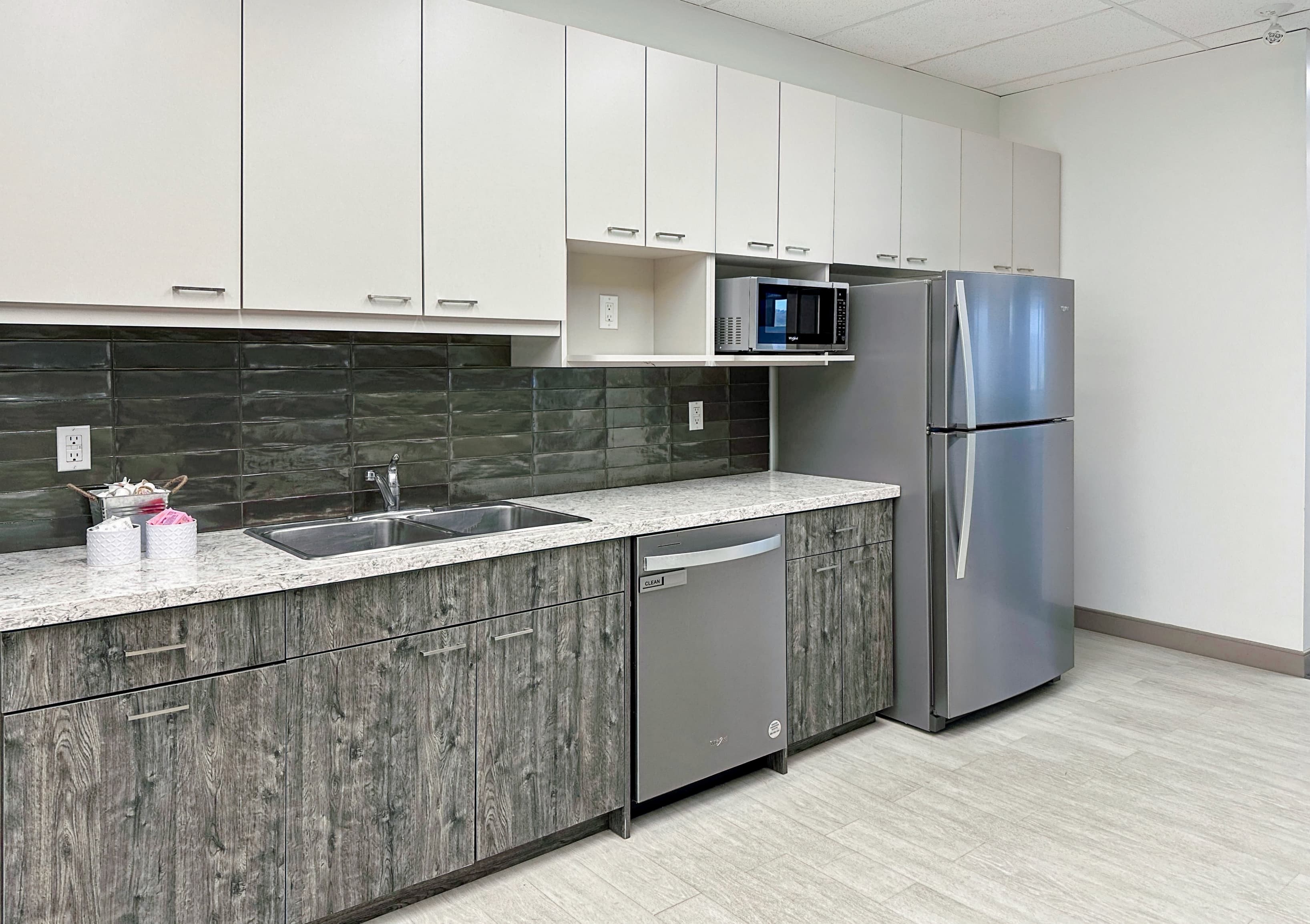 ON, Cambridge - Water St North image 6