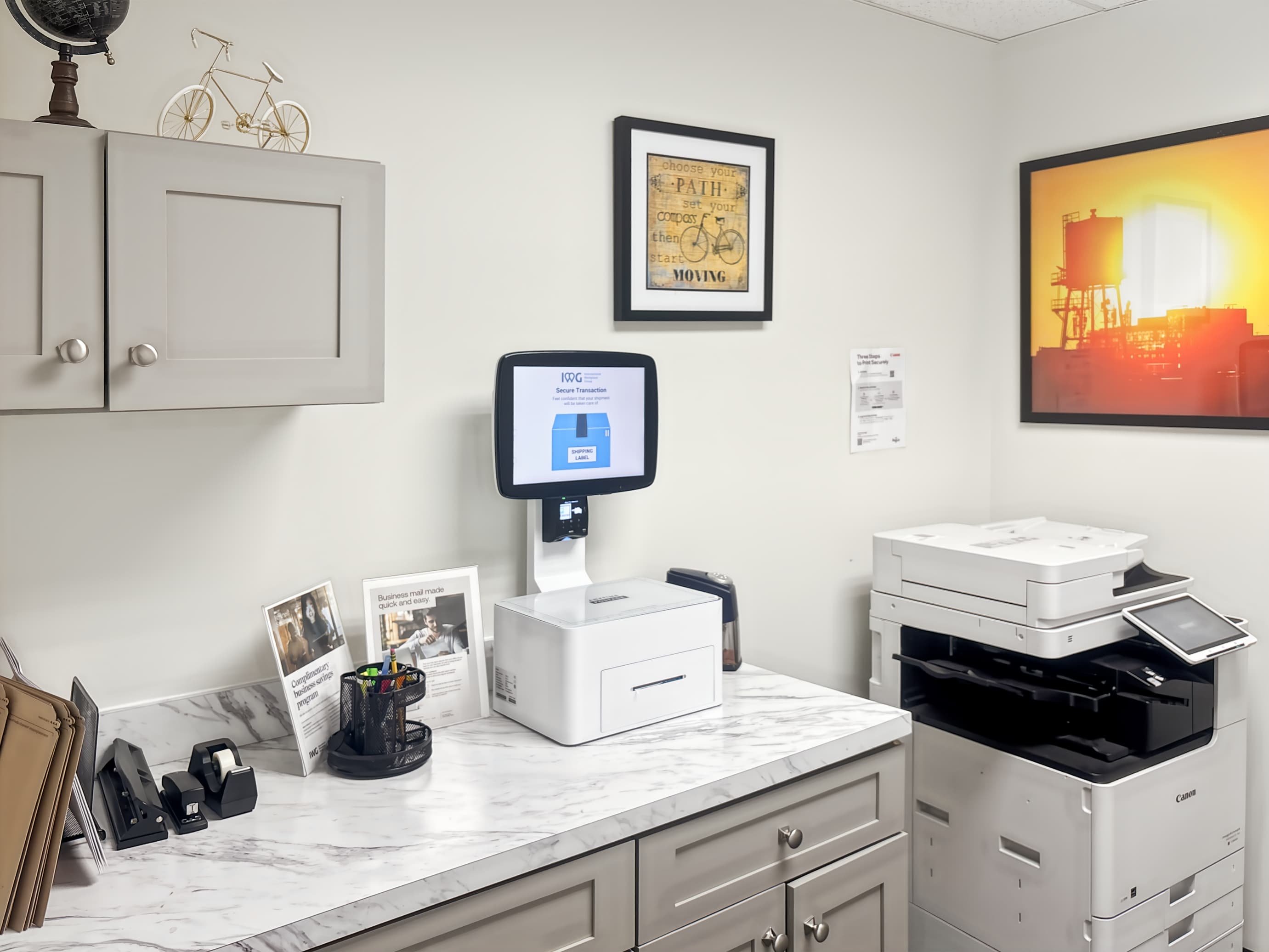 NY, Melville - Broadhollow Rd image 5