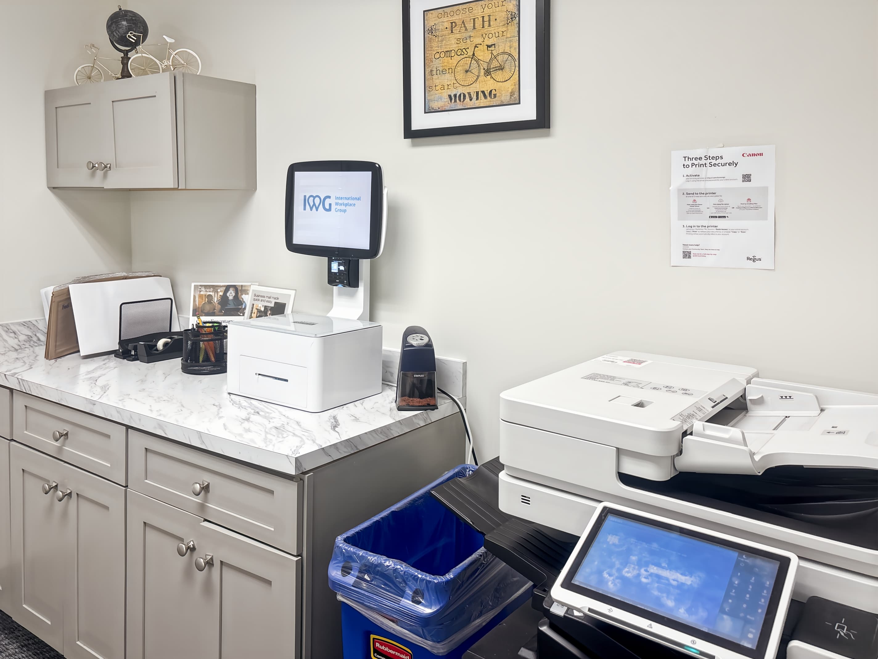 NY, Melville - Broadhollow Rd image 11