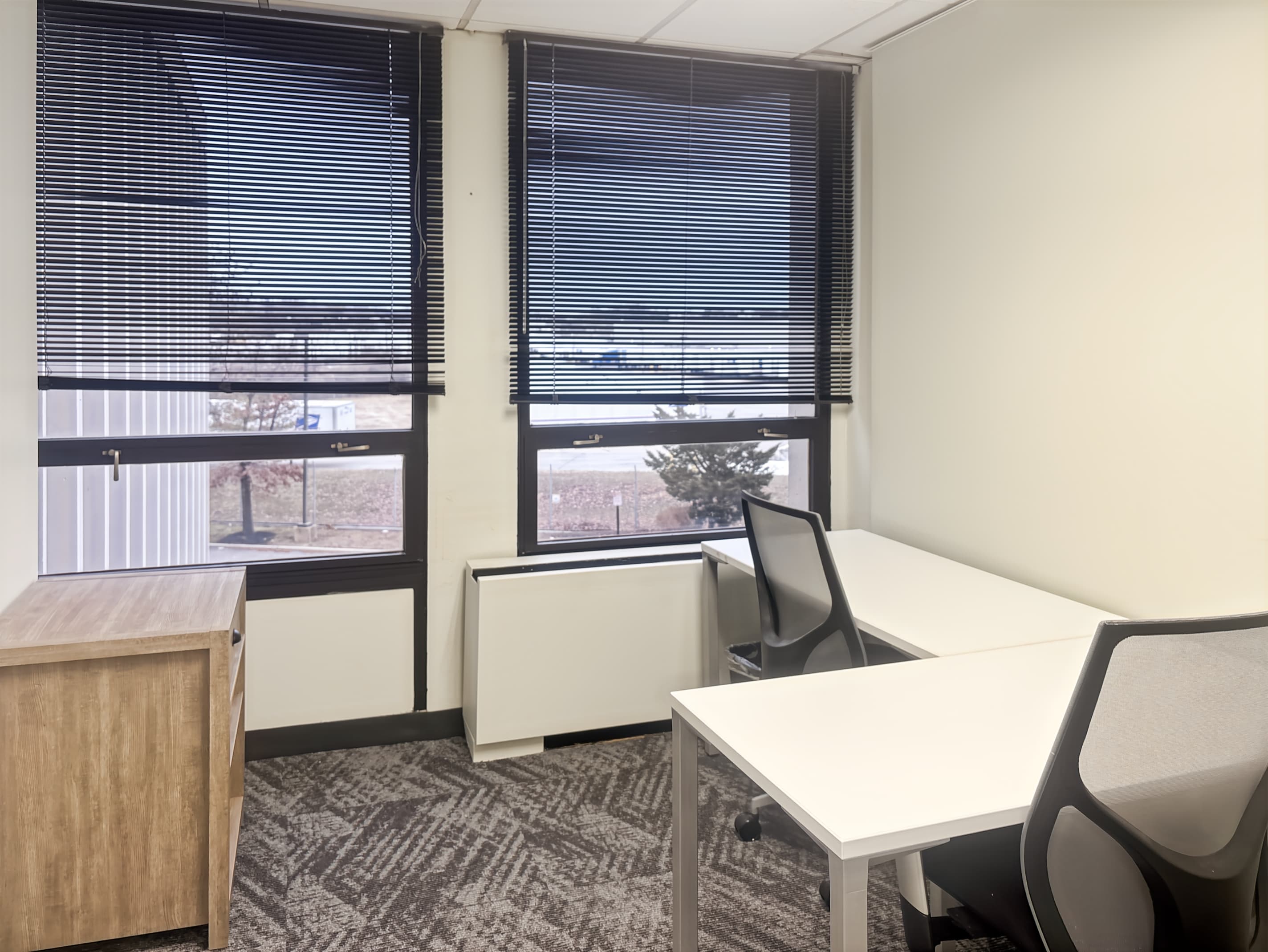 NY, Melville - Broadhollow Rd image 9