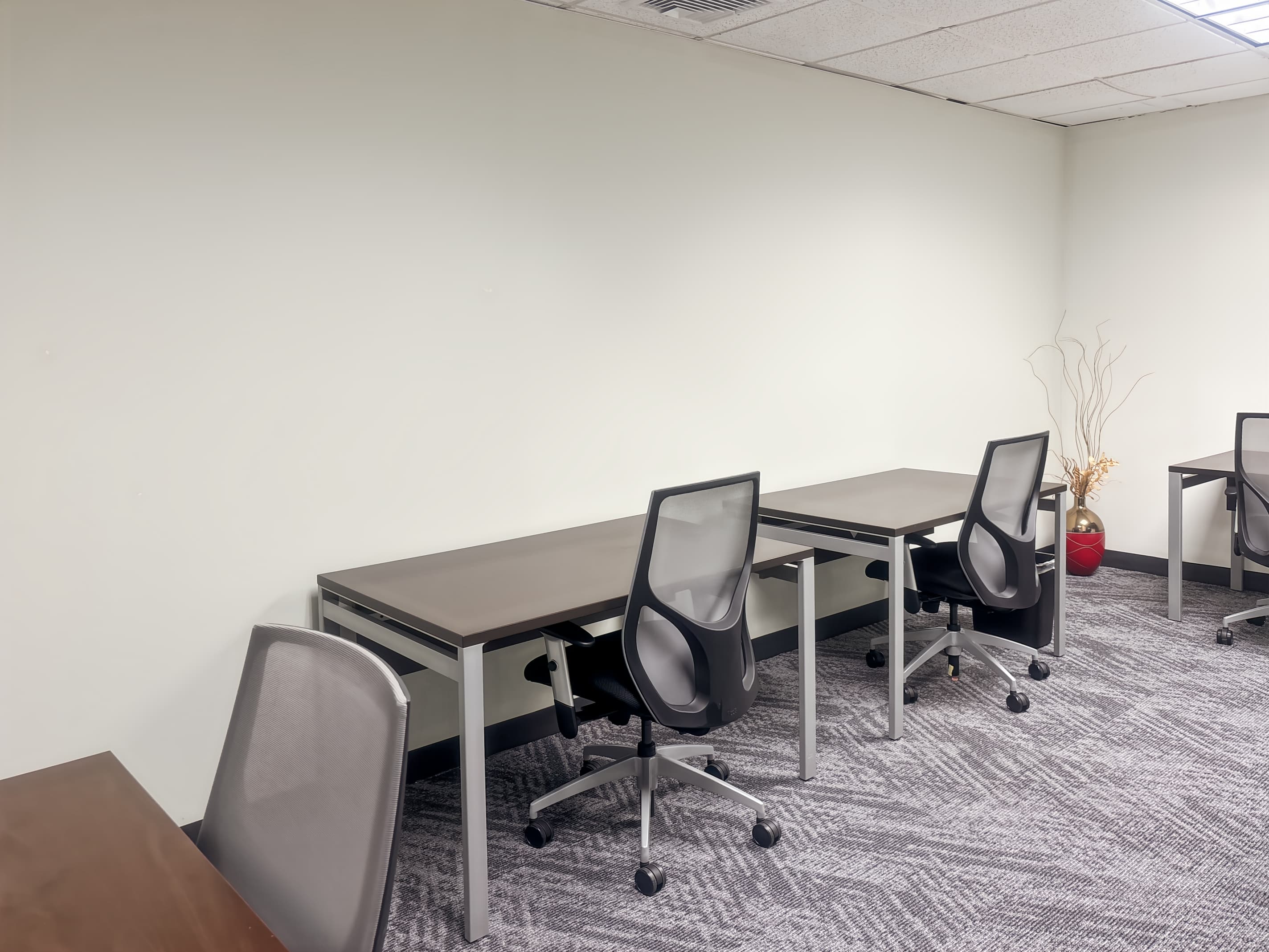 NY, Melville - Broadhollow Rd image 12