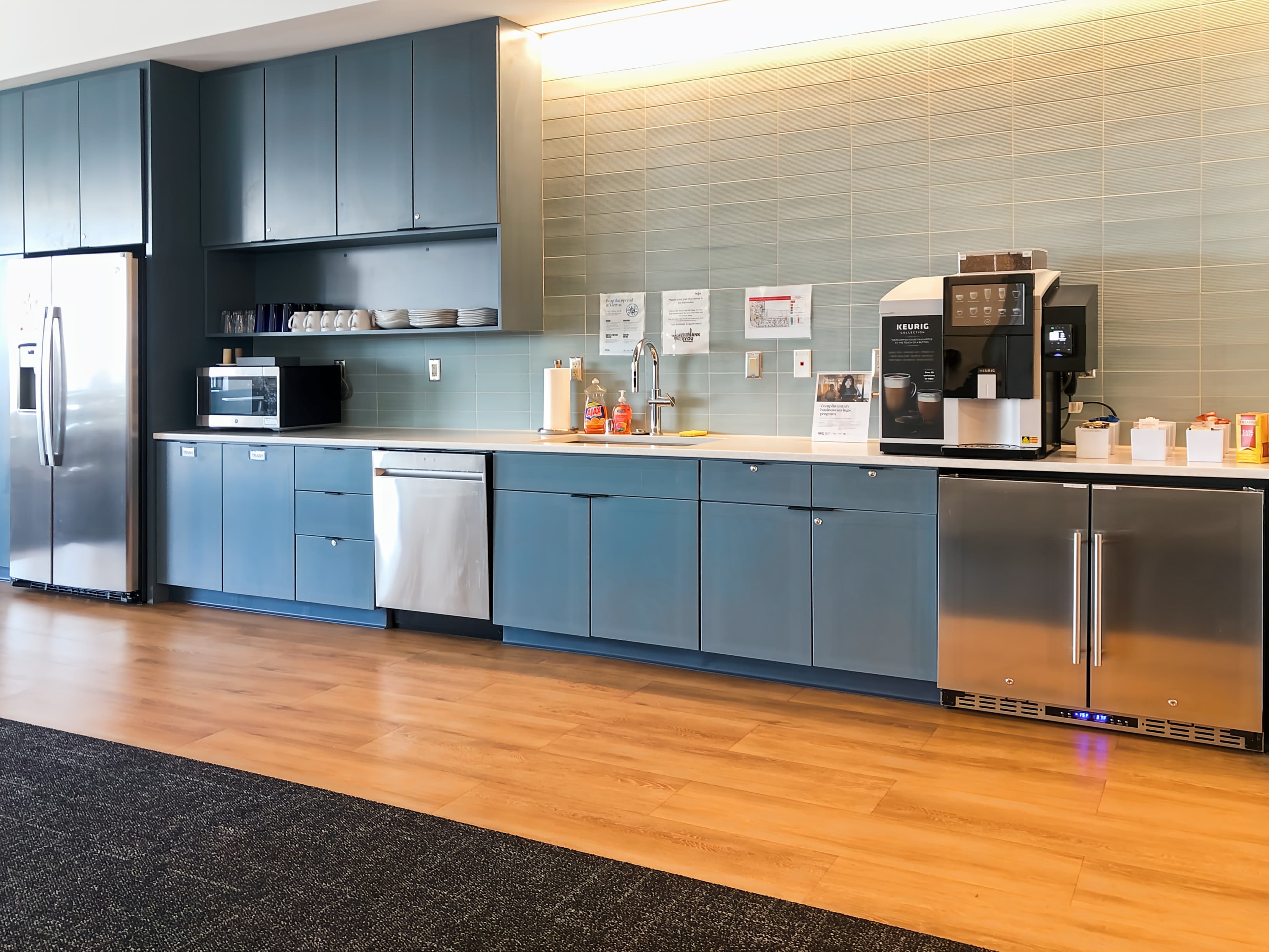 WI, Glendale - Bayshore Town Center image 5 WI, Glendale - Bayshore Town Center image 5