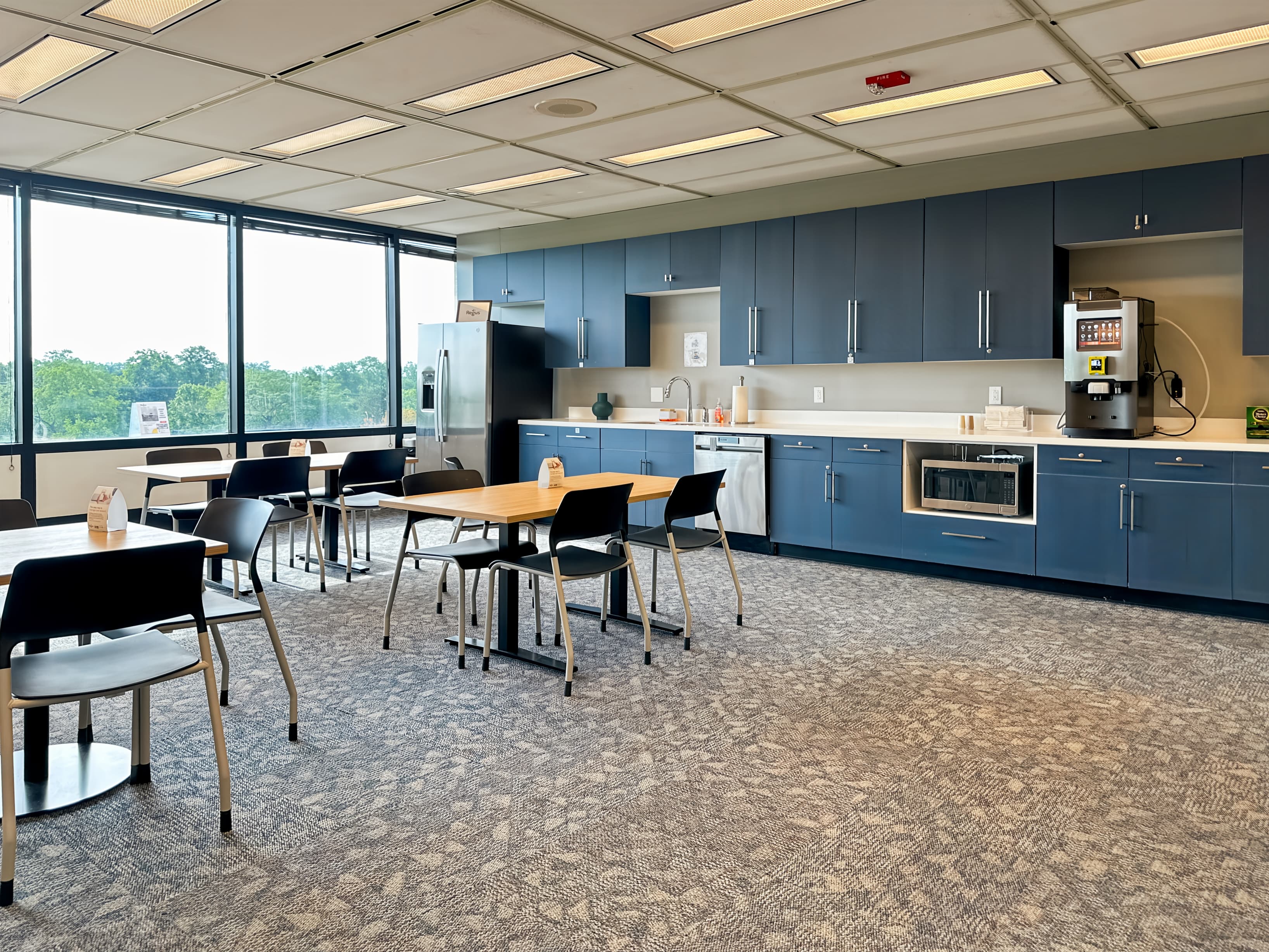 KY, Lexington - Blazer Parkway image 3