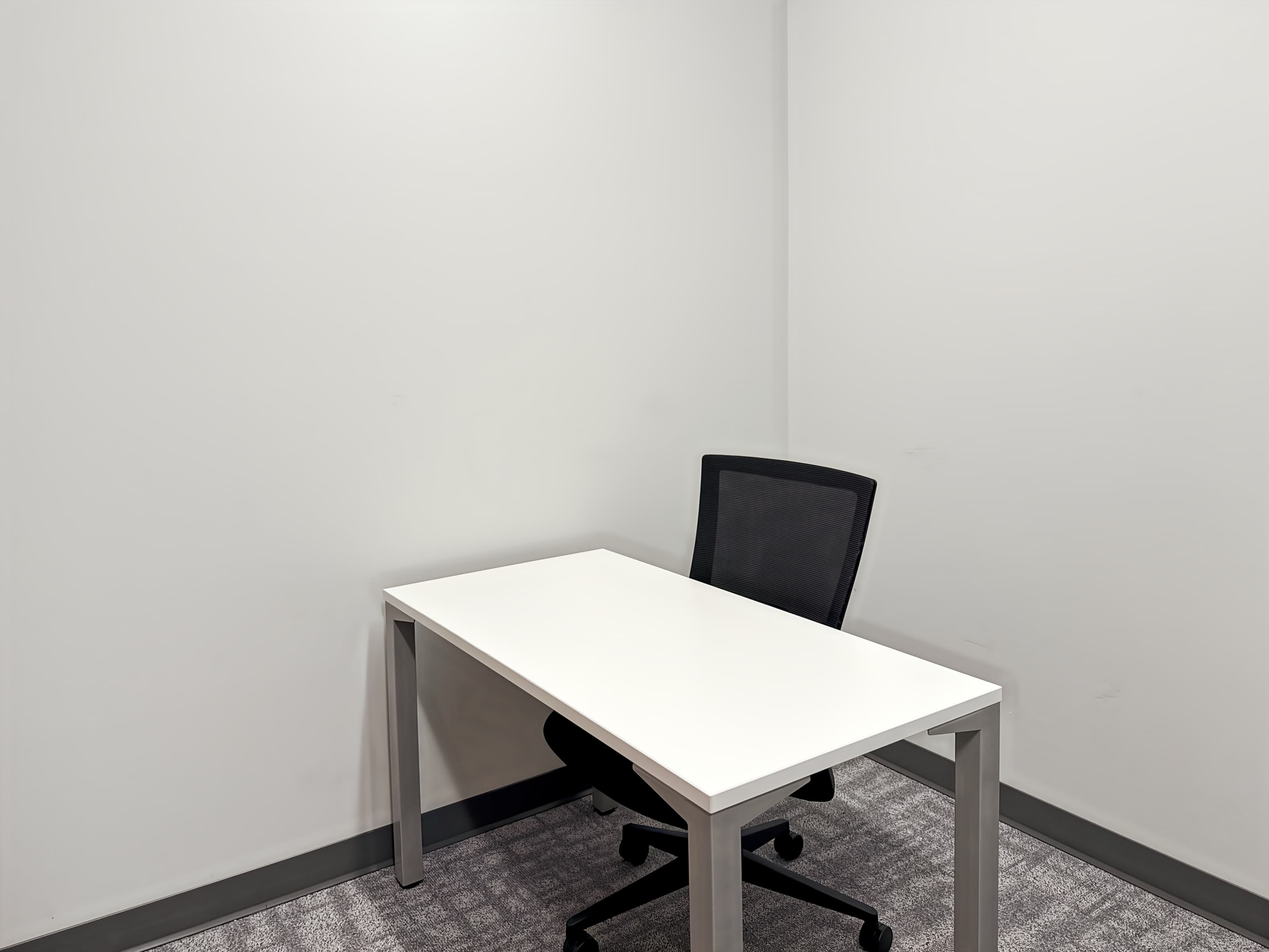 WI, Wauwatosa - Honey Creek Corporate Center image 3