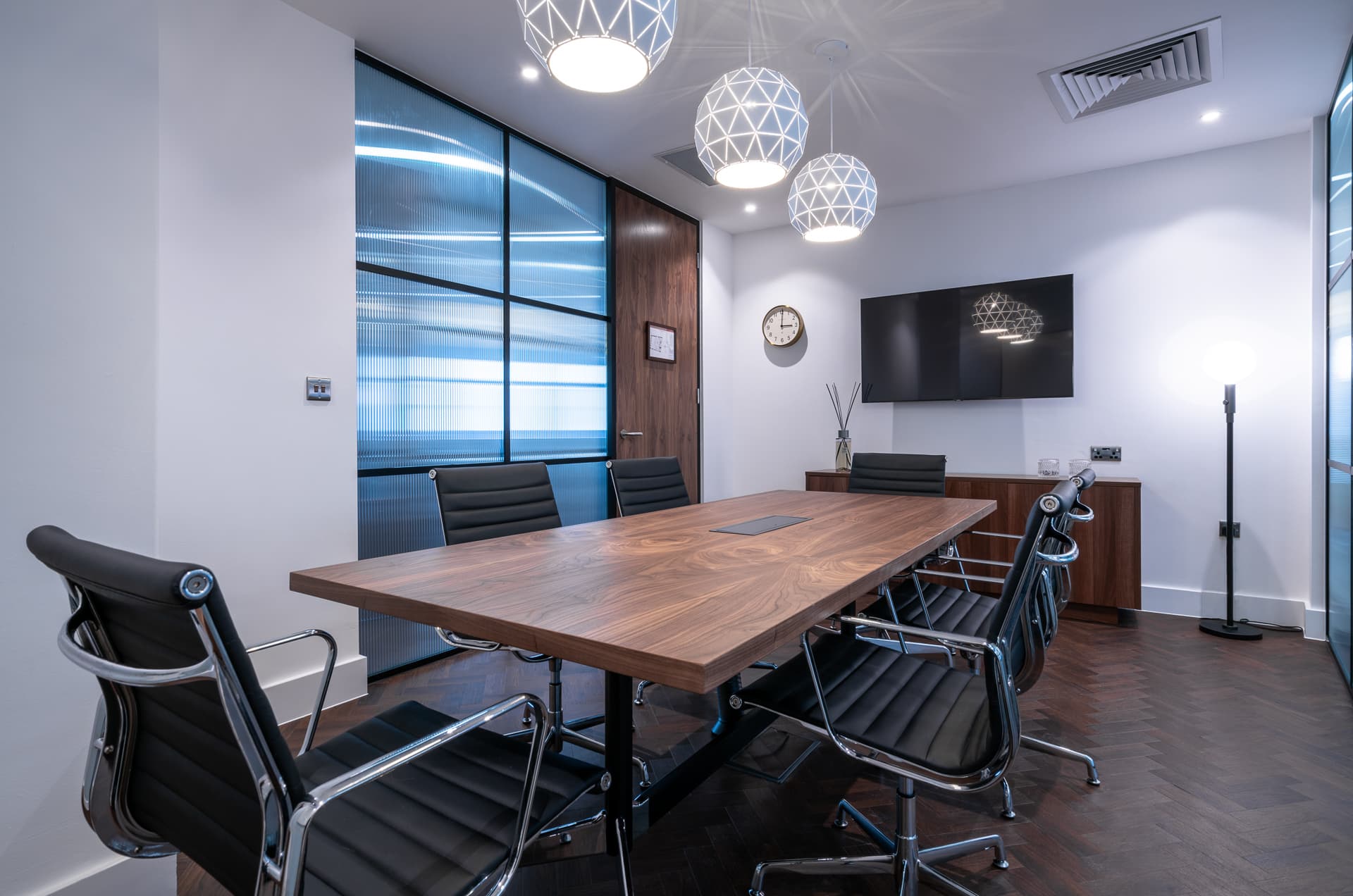 Signature, Bow Chambers image 11