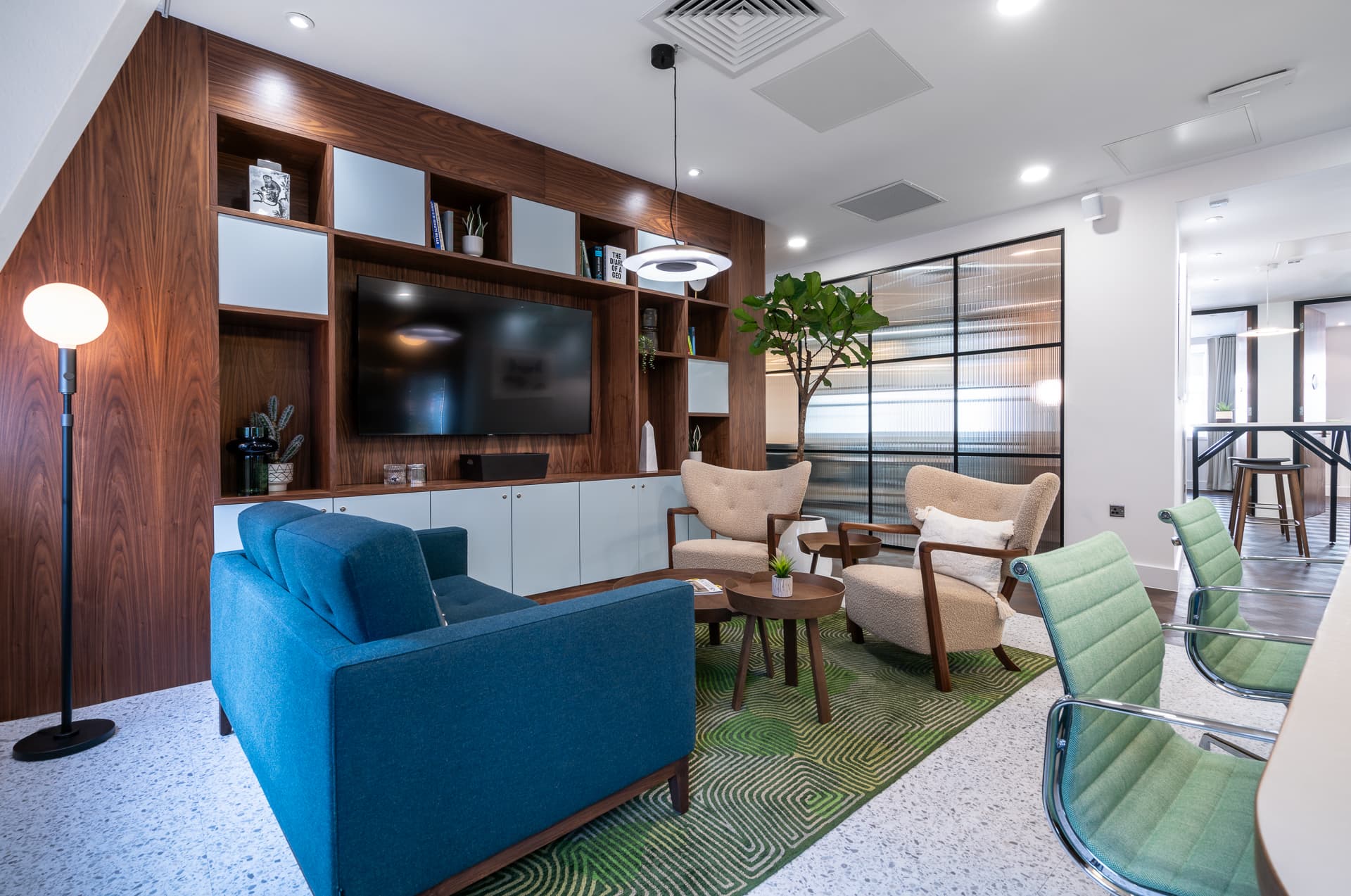 Signature, Bow Chambers image 7