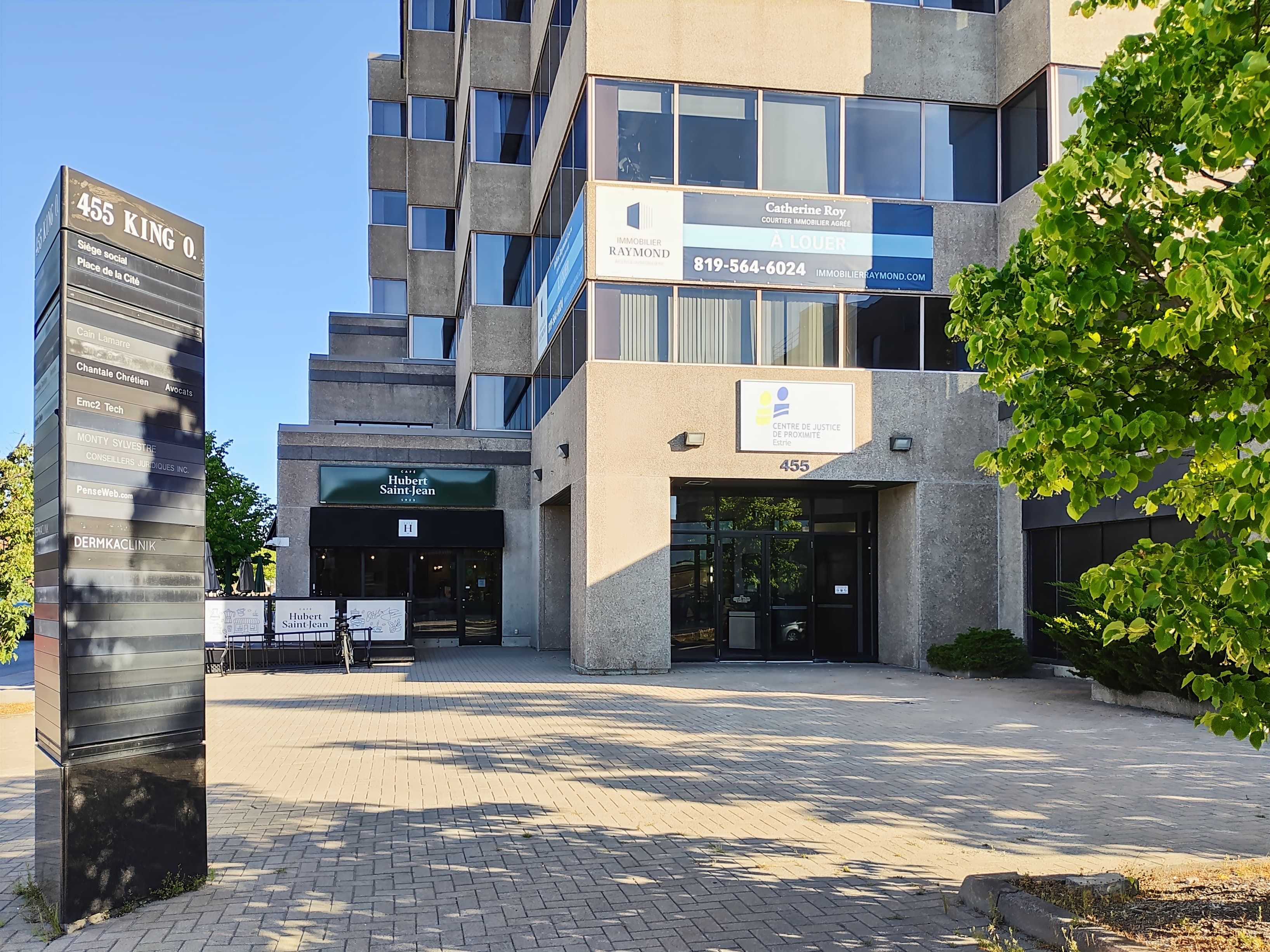 QC, Sherbrooke - King Street West image 12