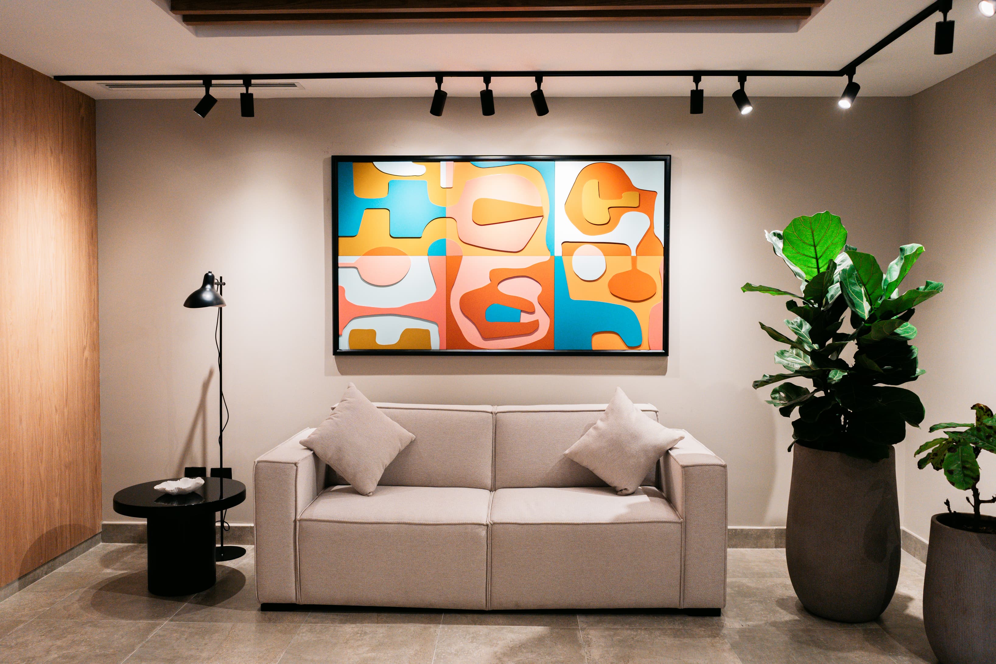 ECUADOR, Guayaquil, Los Arcos Plaza image 4 ECUADOR, Guayaquil, Los Arcos Plaza image 4