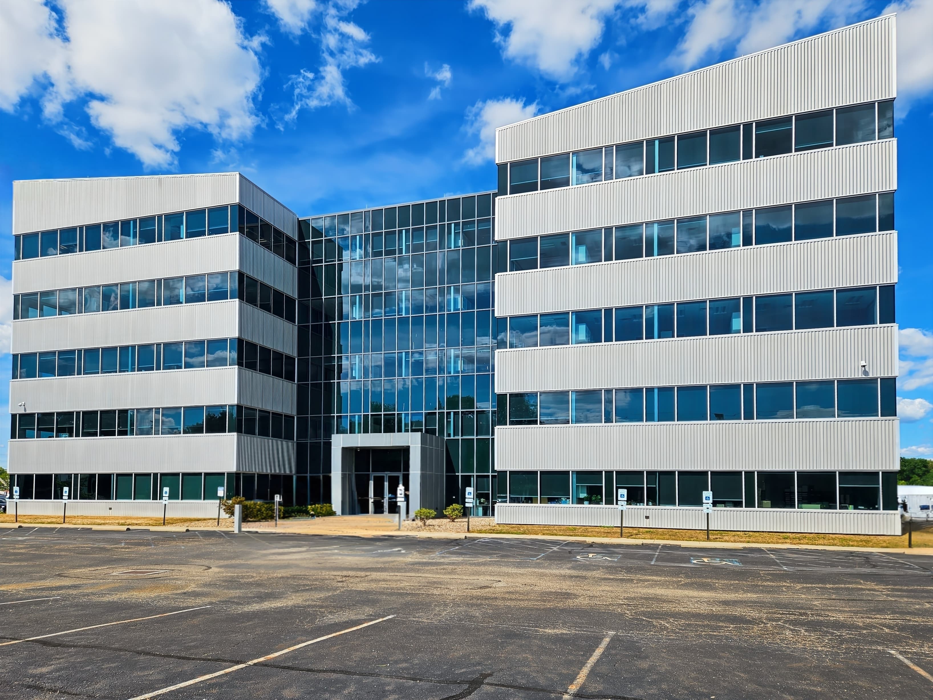 OH, Louisville - KMG Building image 8