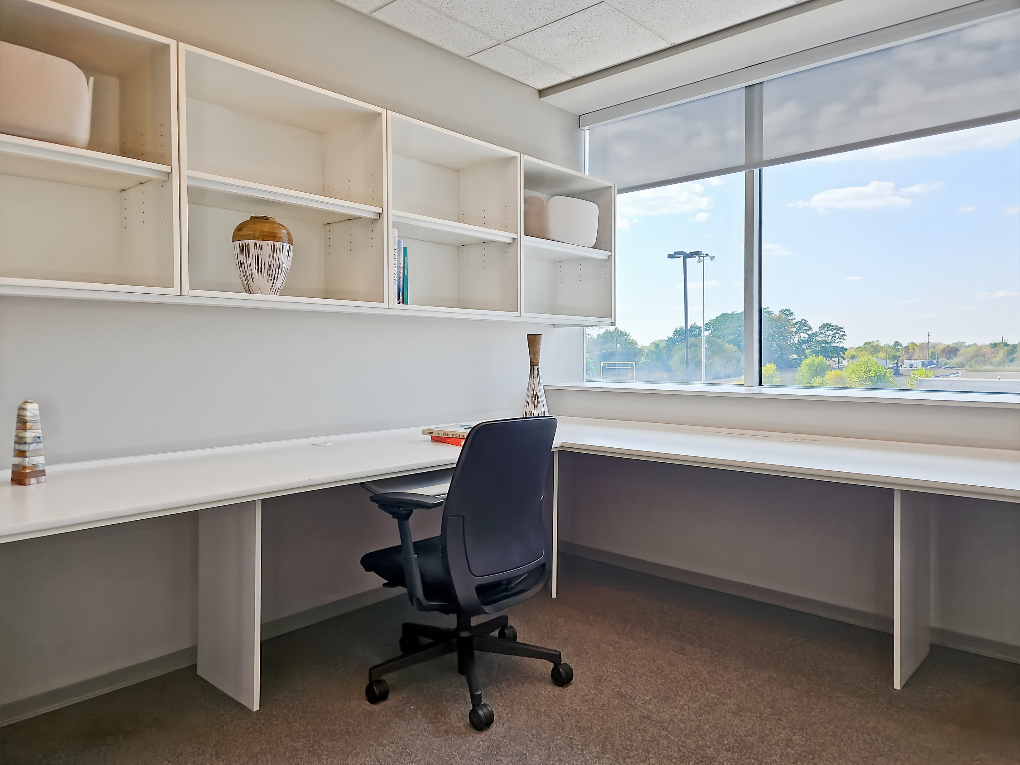 OH, Louisville - KMG Building image 9