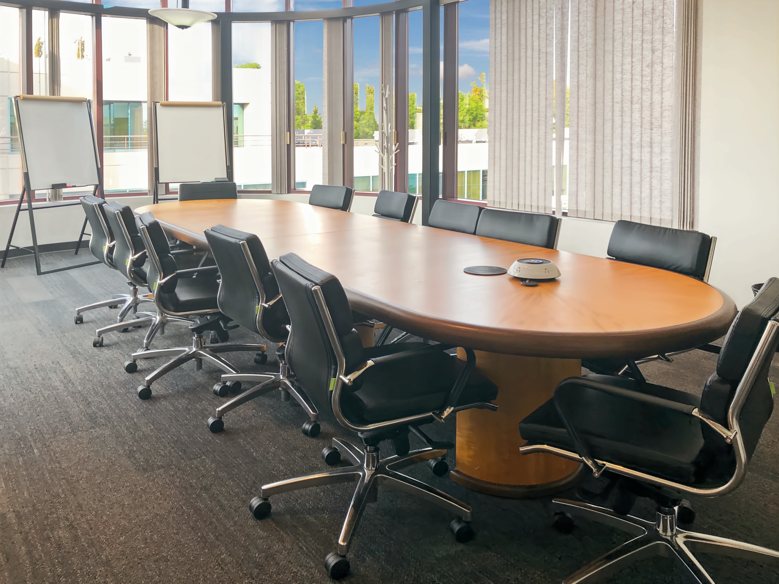 BC, Richmond - Commerce Court image 10