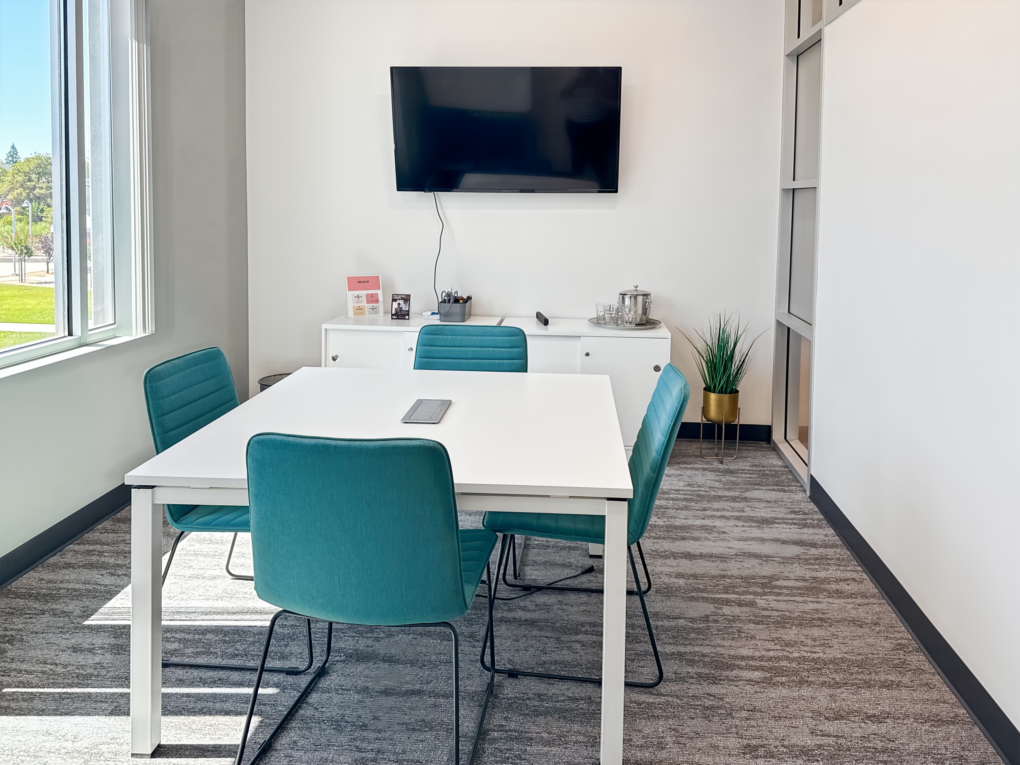 CA, El Dorado Hills - Hawks Flight Ct image 4 CA, El Dorado Hills - Hawks Flight Ct image 4