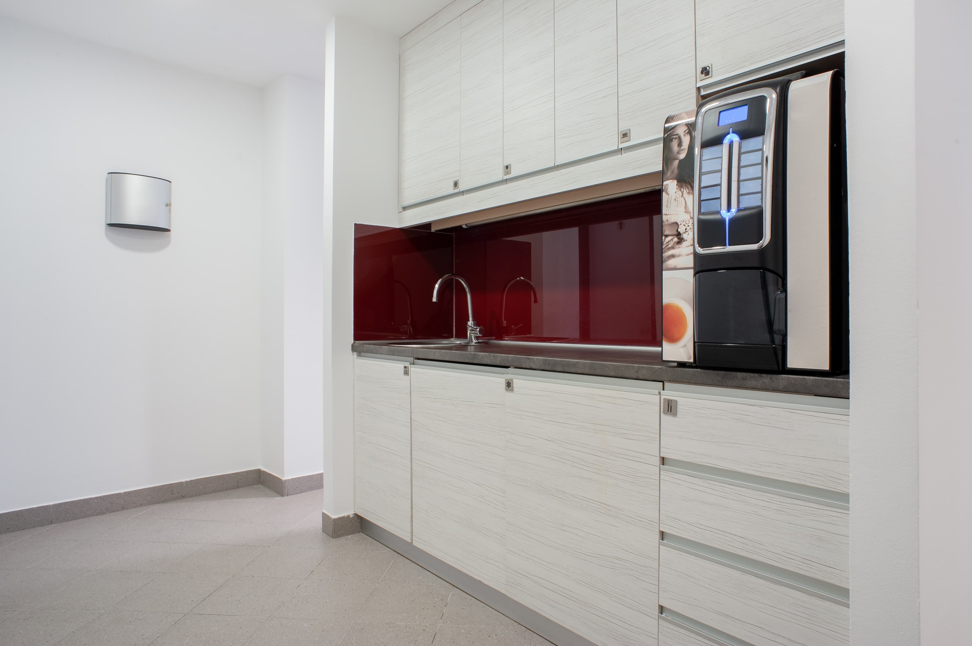 ZAGREB, City centre EUR image 2