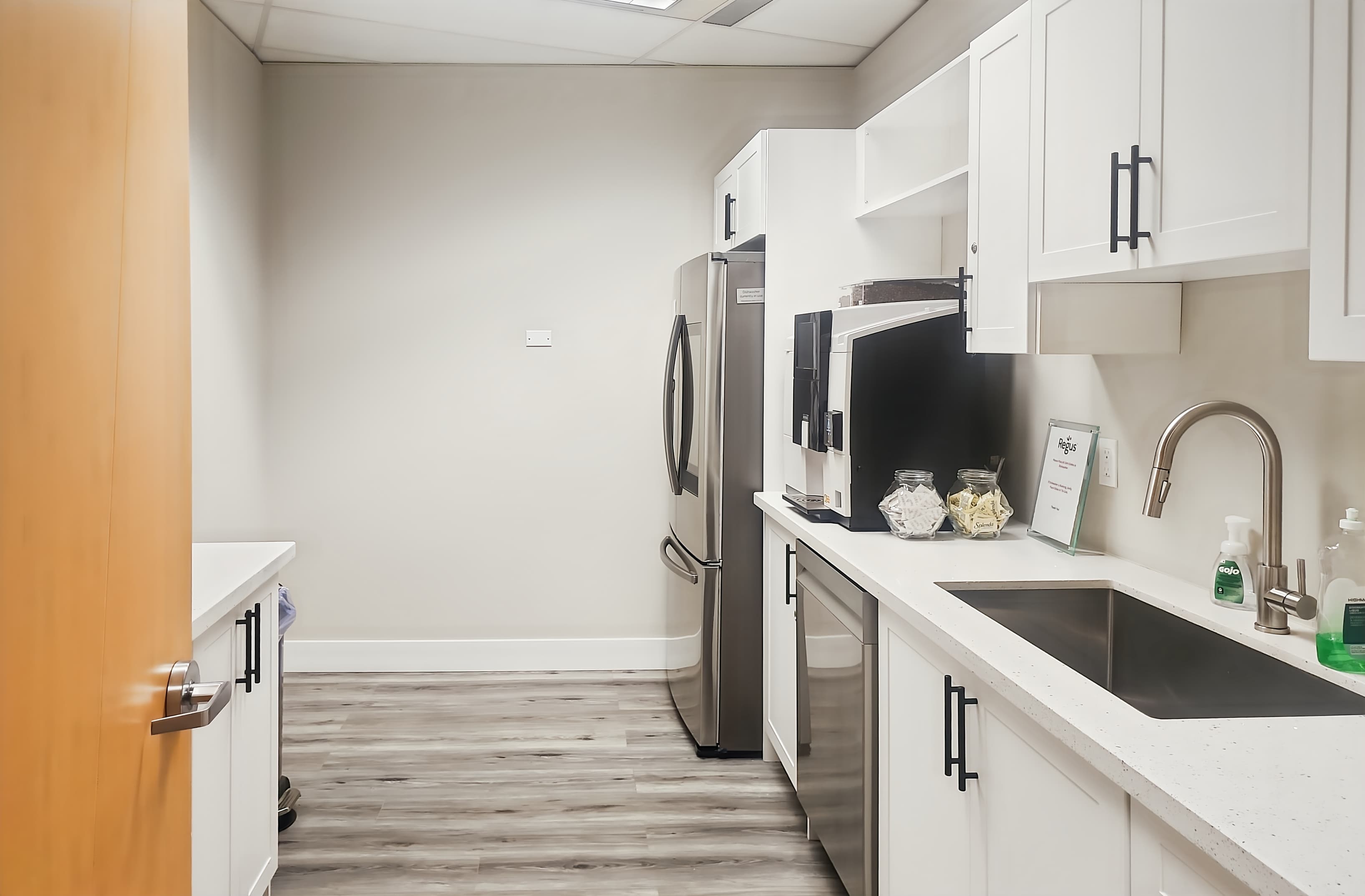 ON, Markham - Commerce Valley West image 5