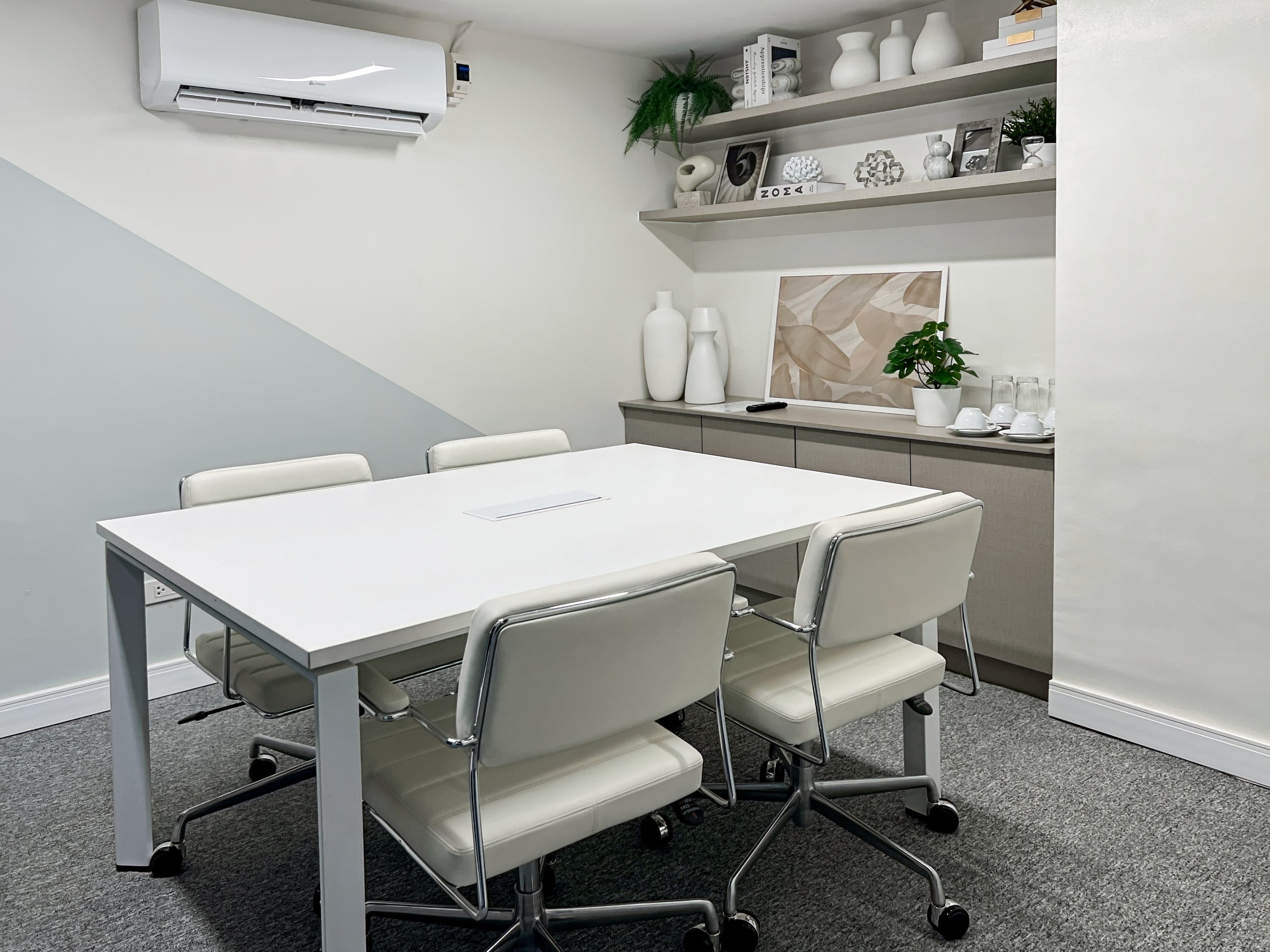 Quezon City, Triumph Building image 2 Quezon City, Triumph Building image 2