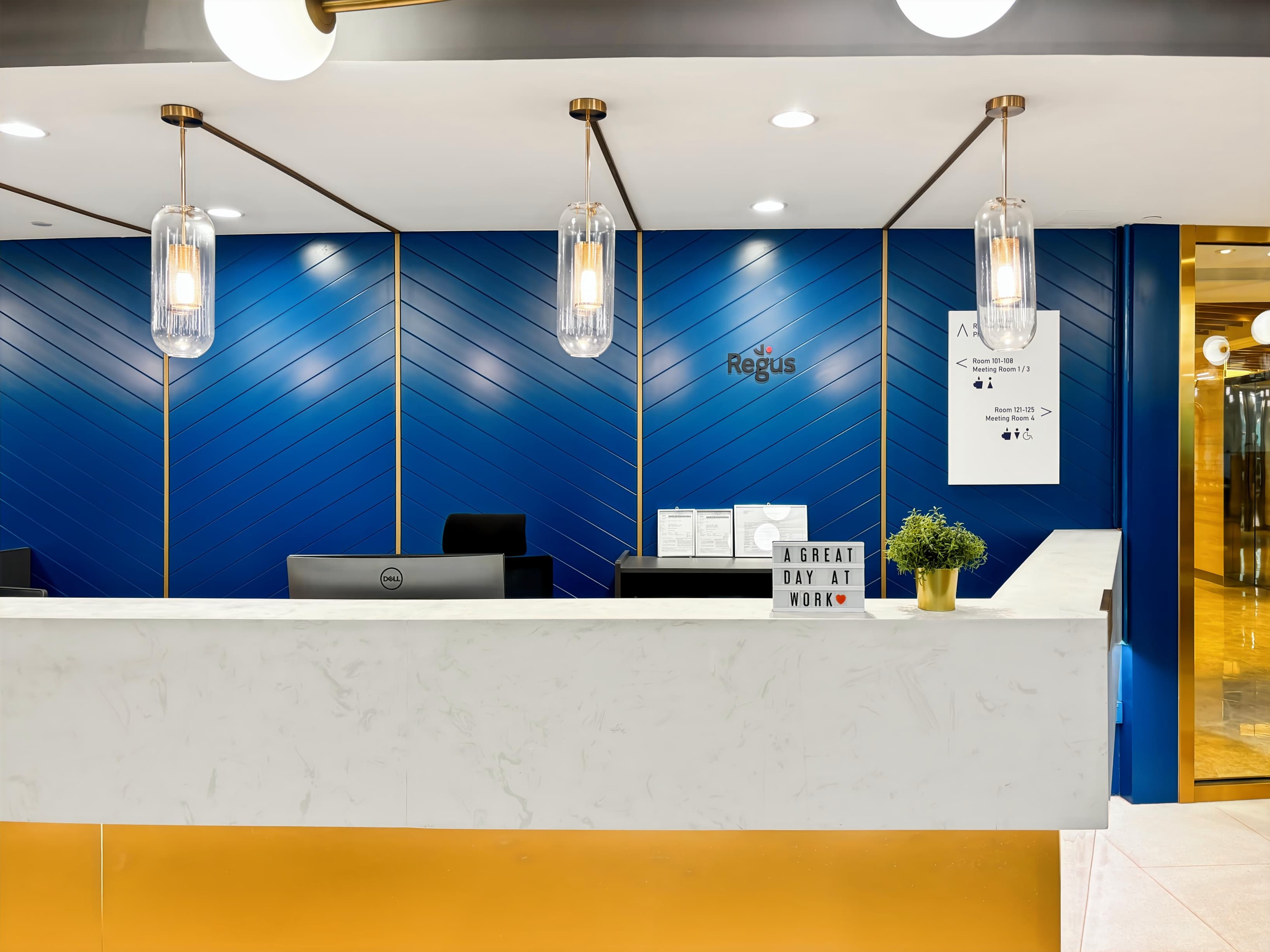 Hong Kong, Grand Century Place, Tower 1, 17F image 5 Hong Kong, Grand Century Place, Tower 1, 17F image 5