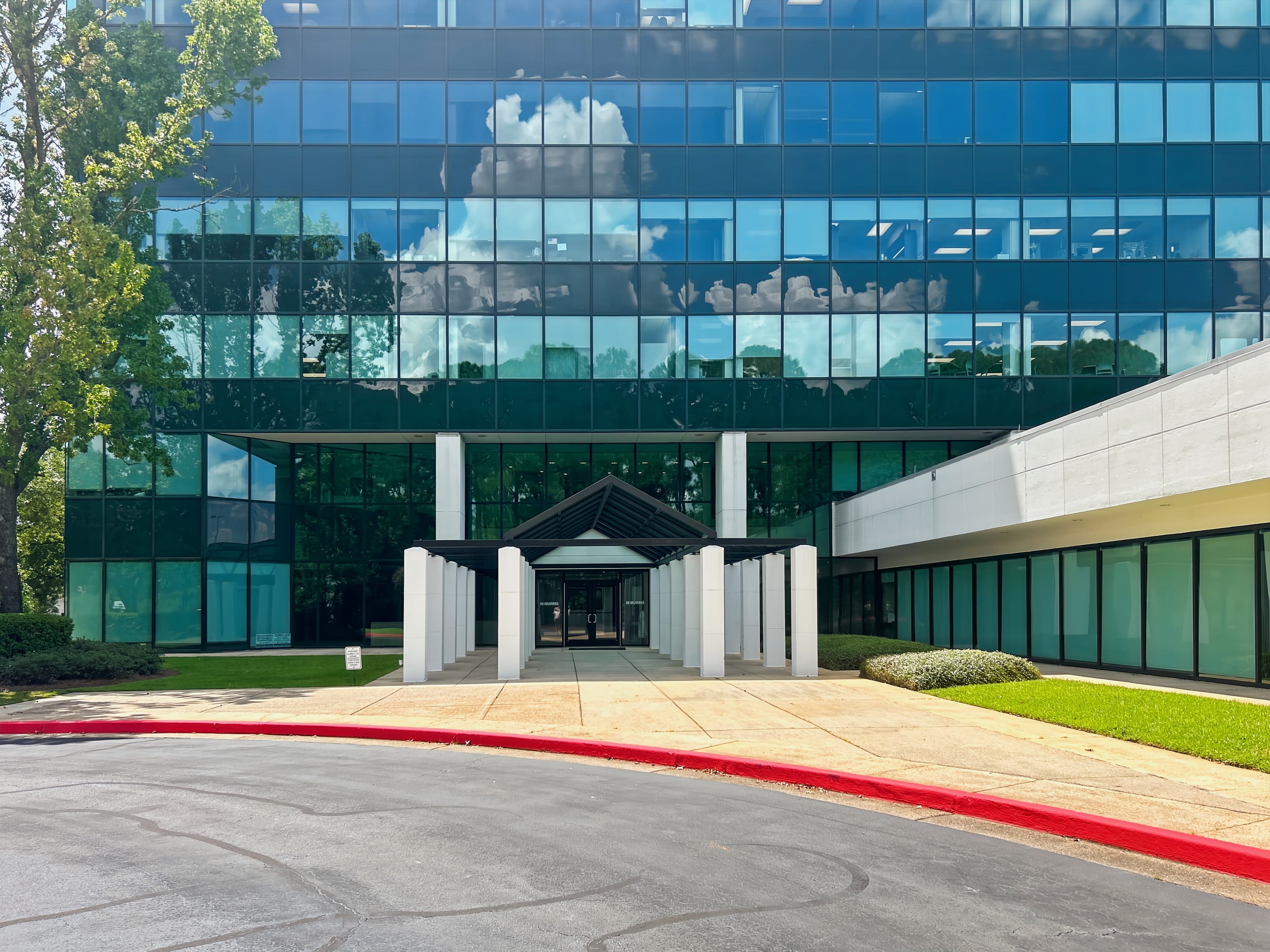 AL, Mobile - Montlimar Dr image 7 AL, Mobile - Montlimar Dr image 7